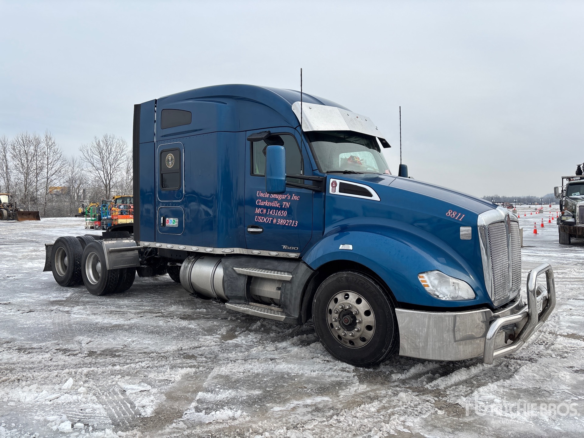 General Appearance with Picture, Right Front Corner