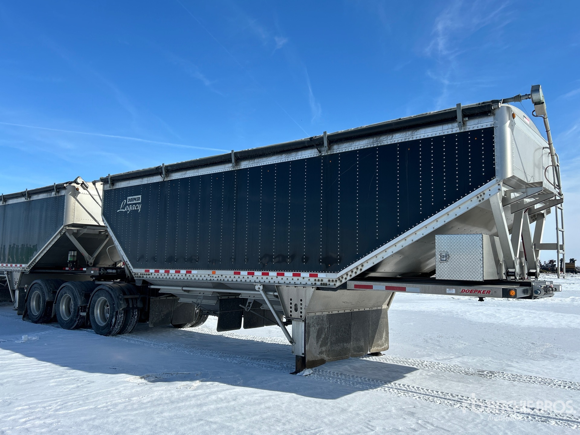 General Appearance with Imagen: esquina delantera derecha