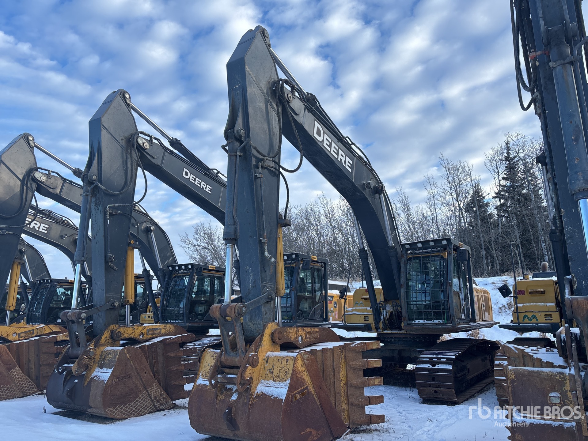 General Appearance with Featured Photo