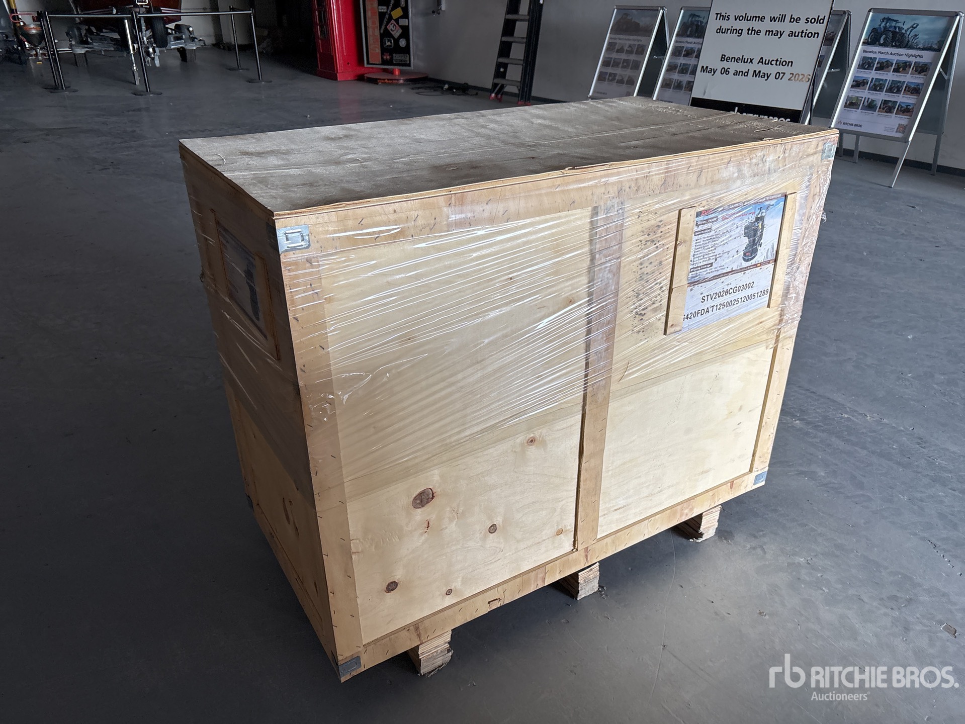 General Appearance with Picture, Left Front Corner