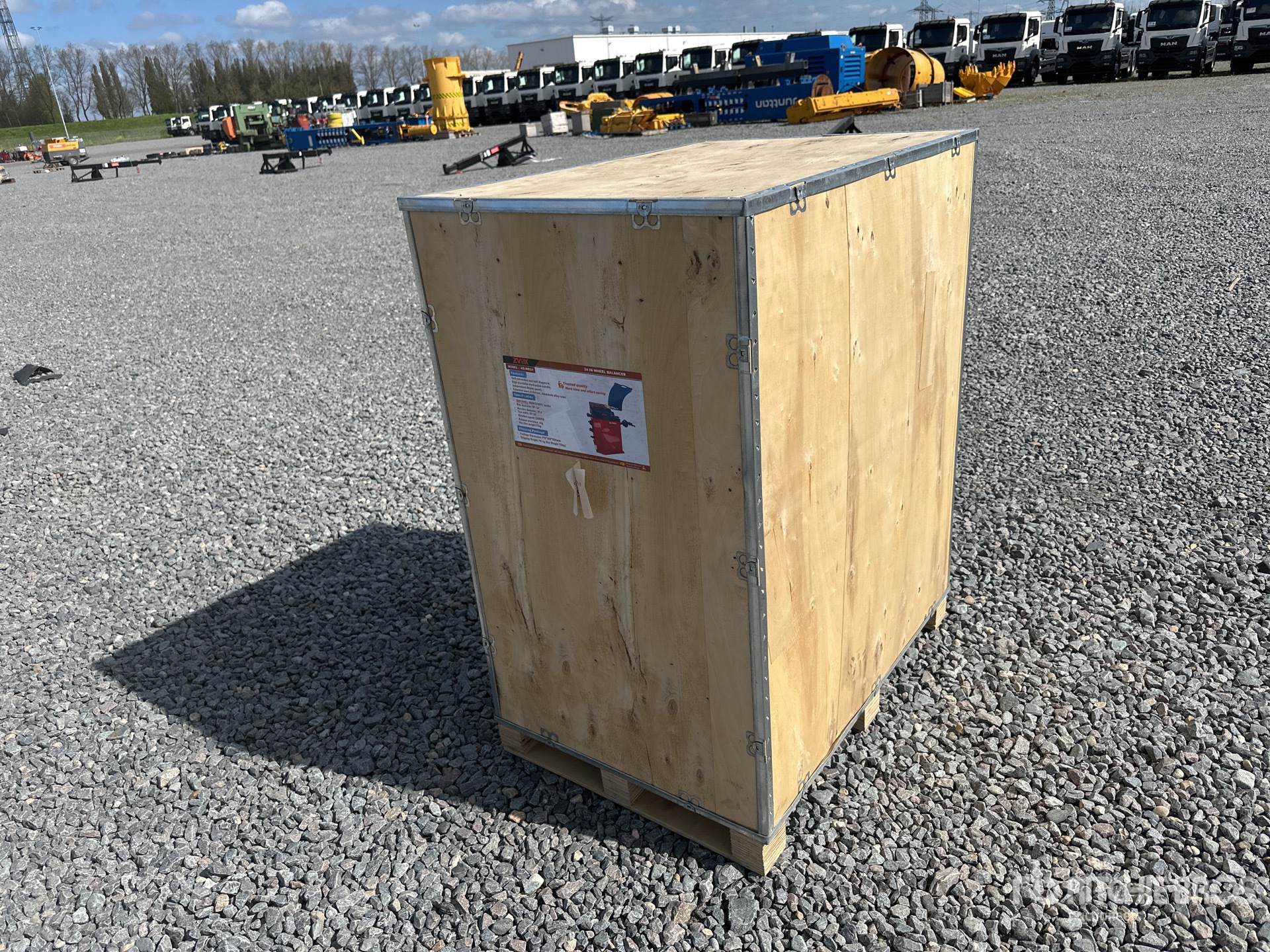 General Appearance with Picture, Left Rear Corner