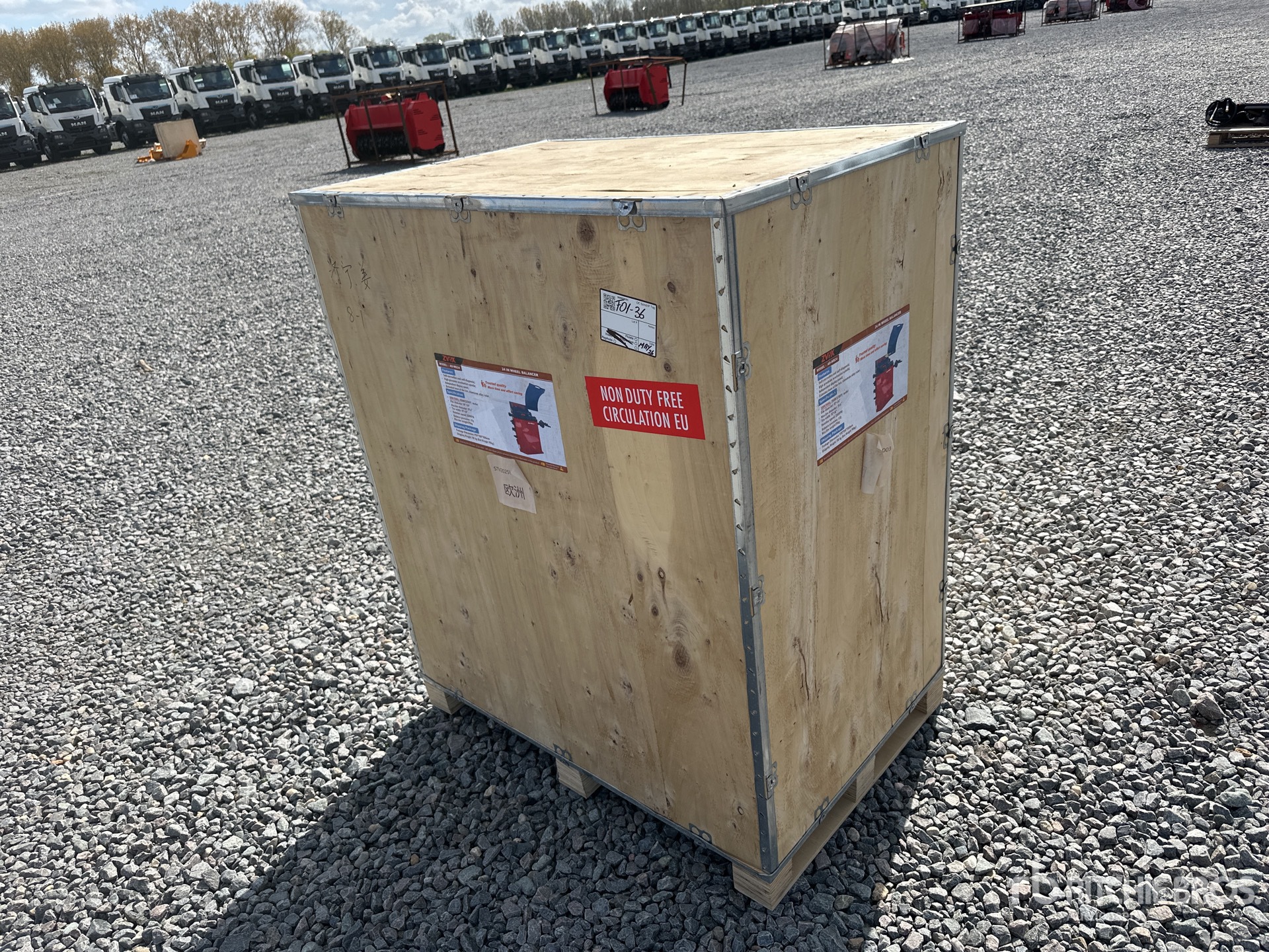 General Appearance with Picture, Left Front Corner