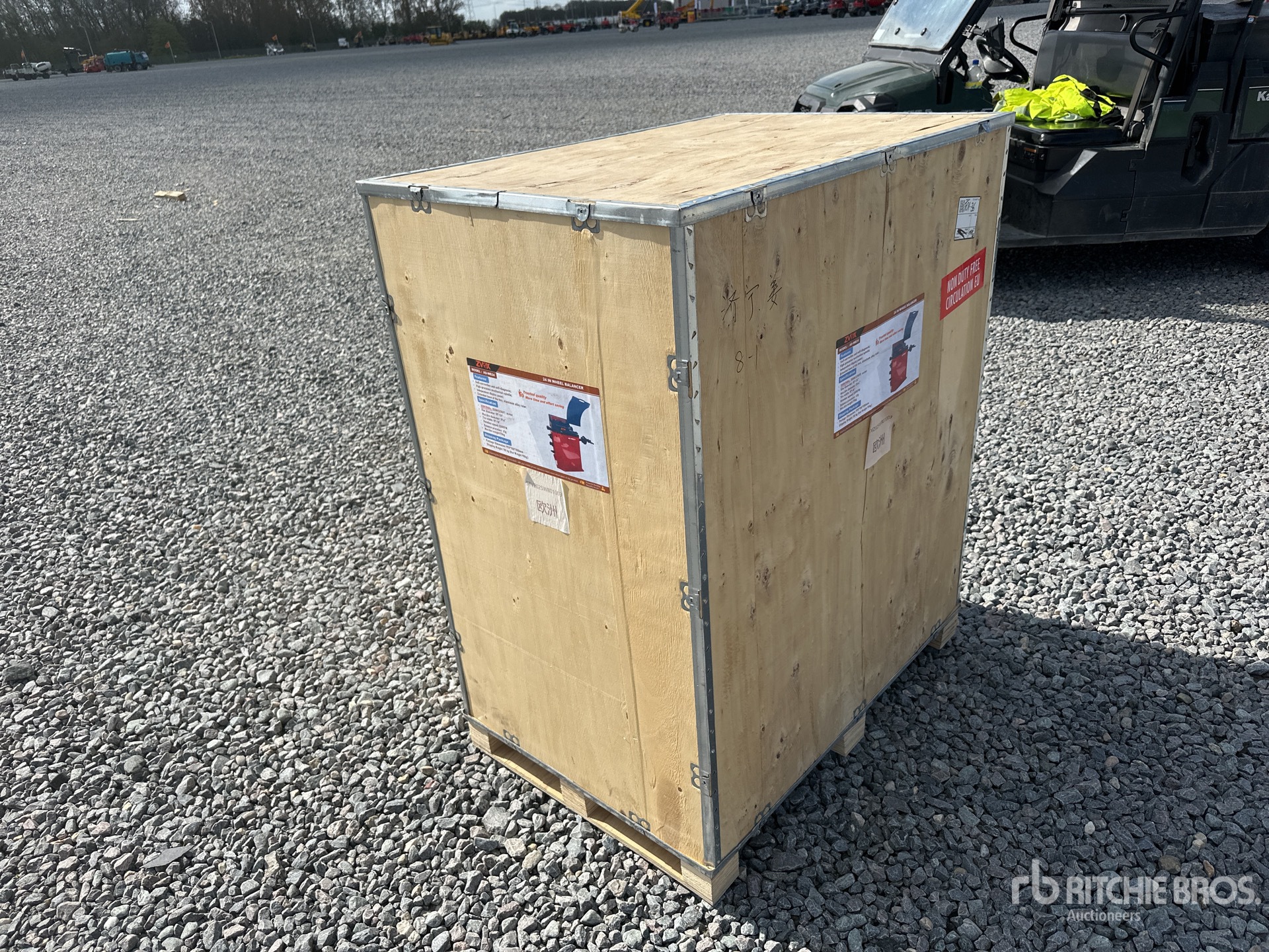 General Appearance with Picture, Right Front Corner