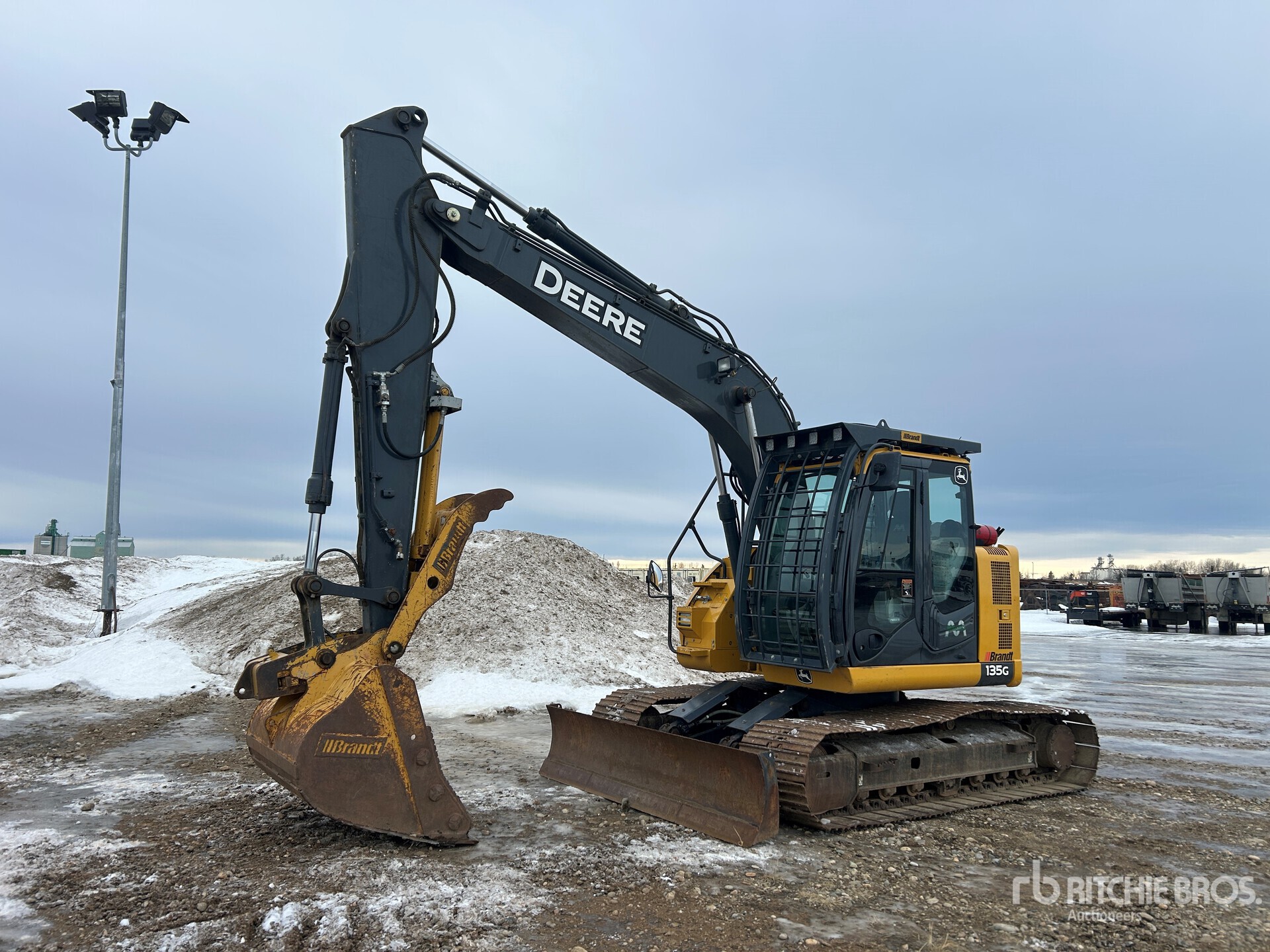 General Appearance with Featured Photo