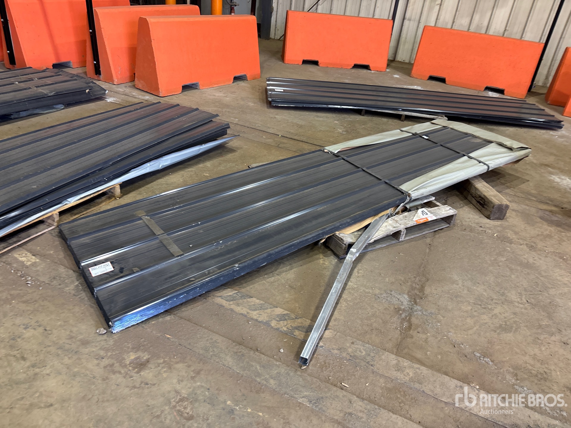 Aspect général with Image, coin avant droit