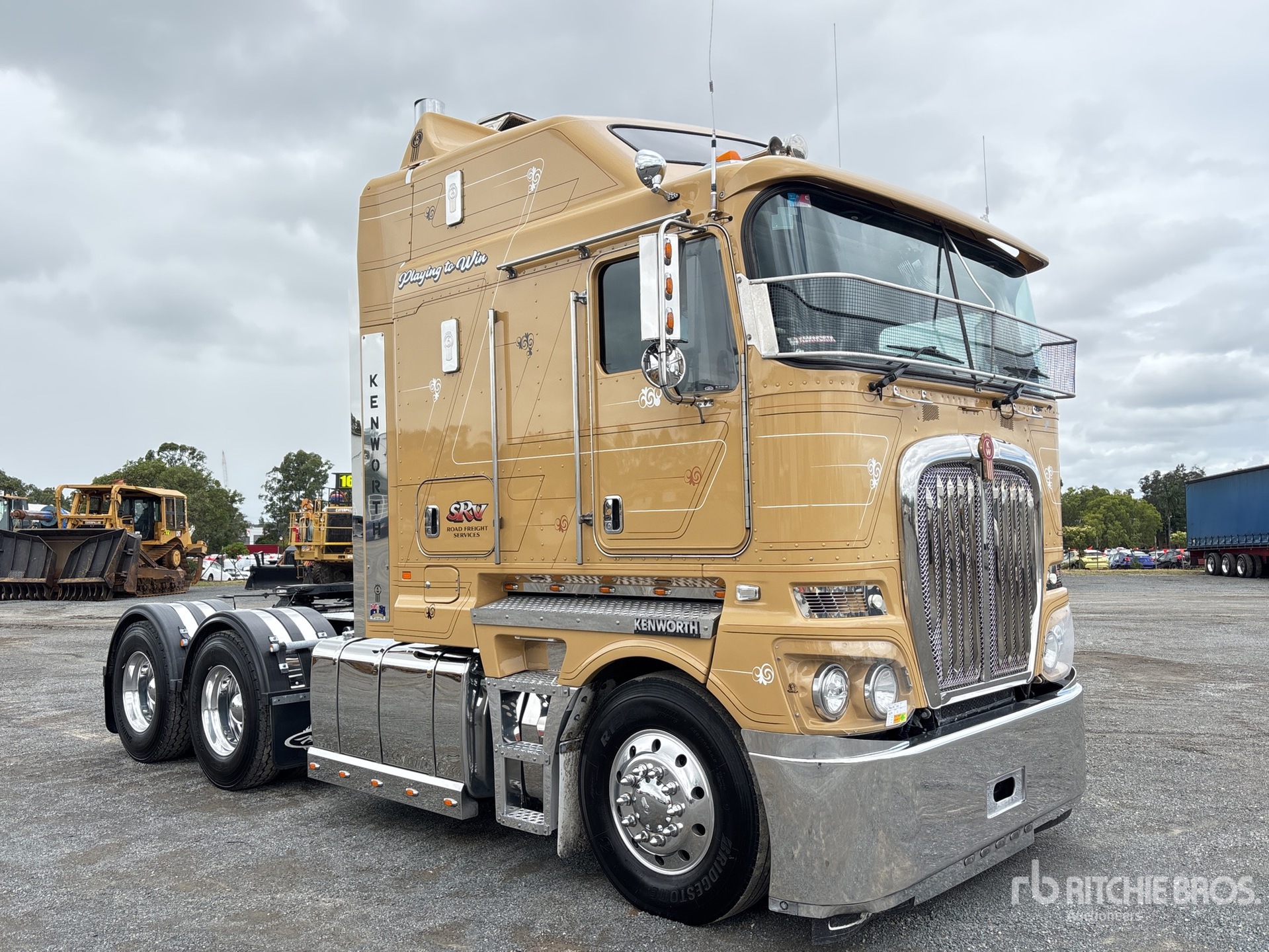 General Appearance with Picture, Left Front Corner