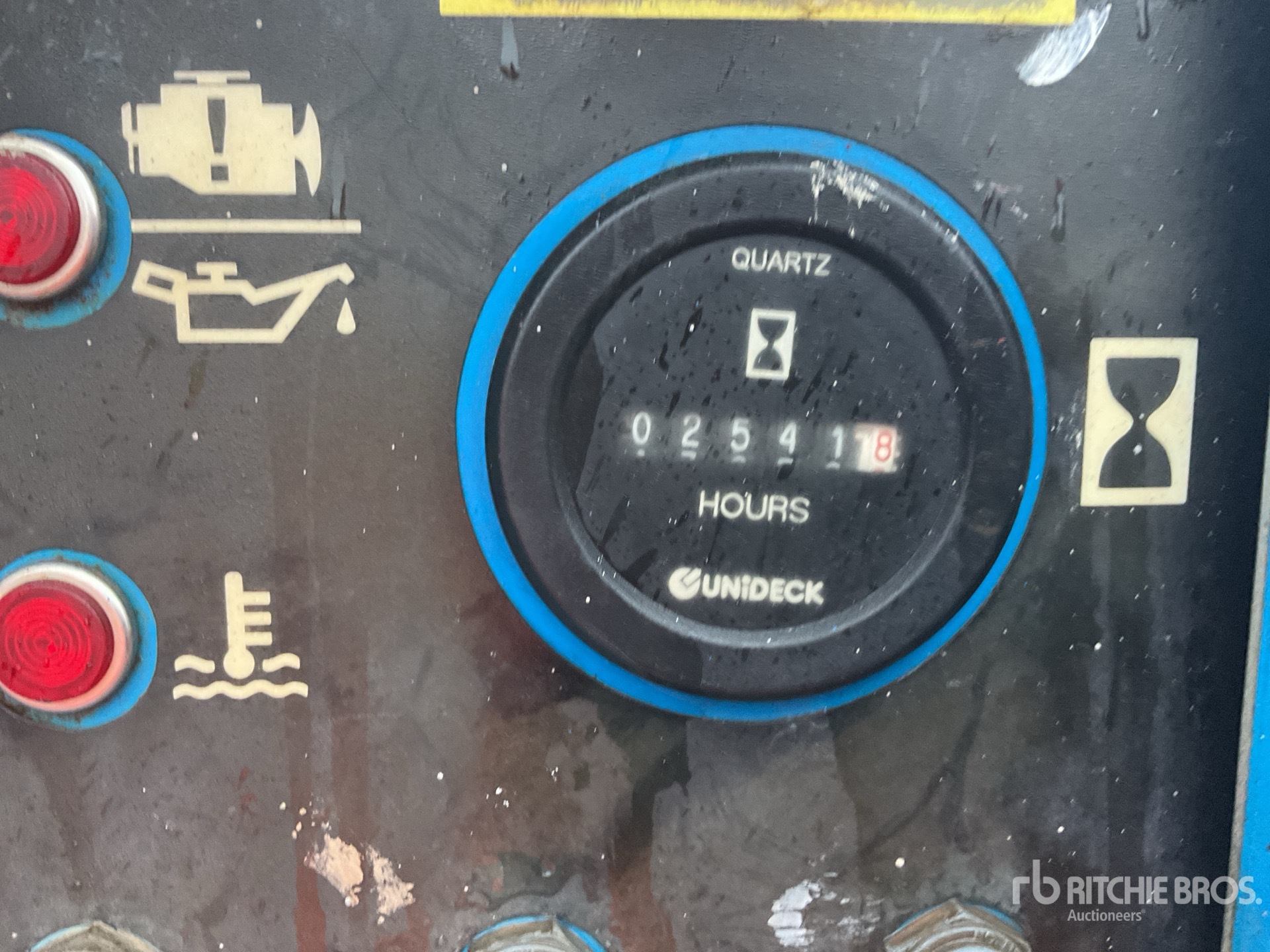 General Appearance with Hour Meter / Odometer