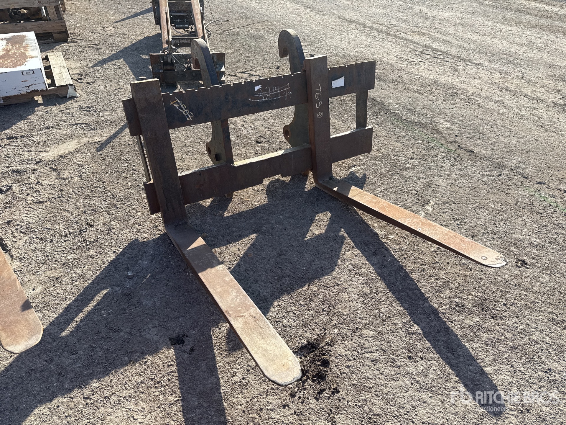 General Appearance with Bild, Ecke vorne rechts