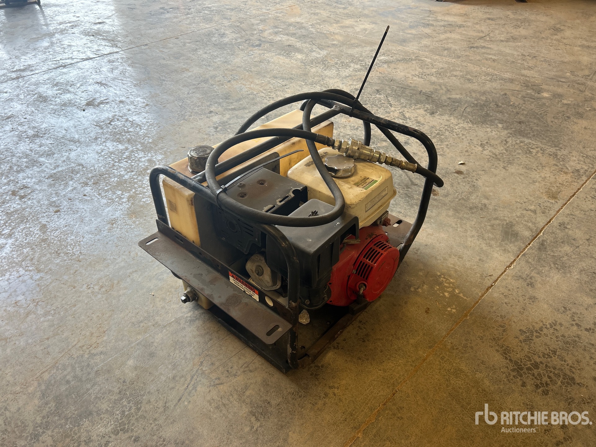 General Appearance with Image, coin avant droit