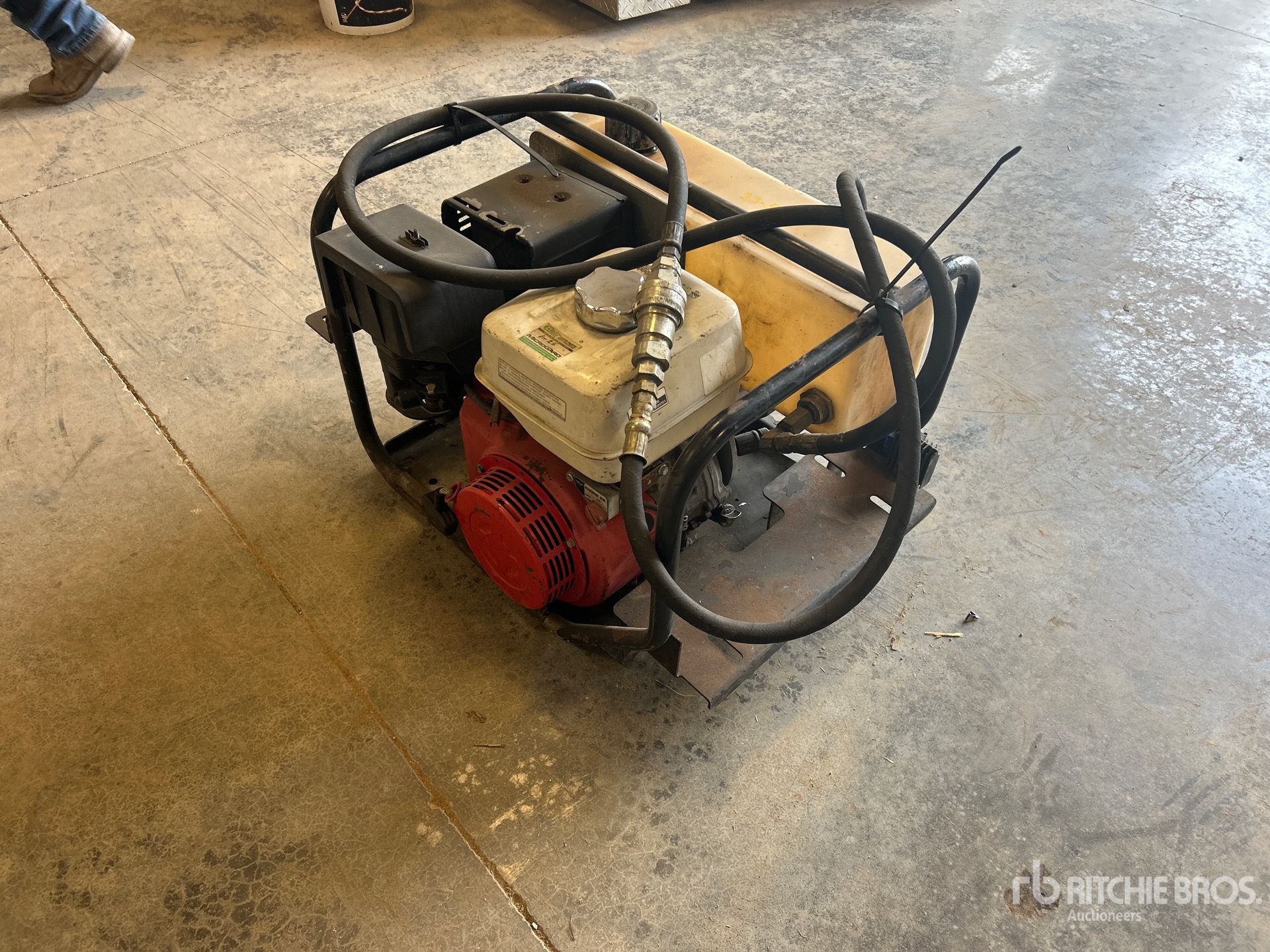 General Appearance with Image, coin avant gauche