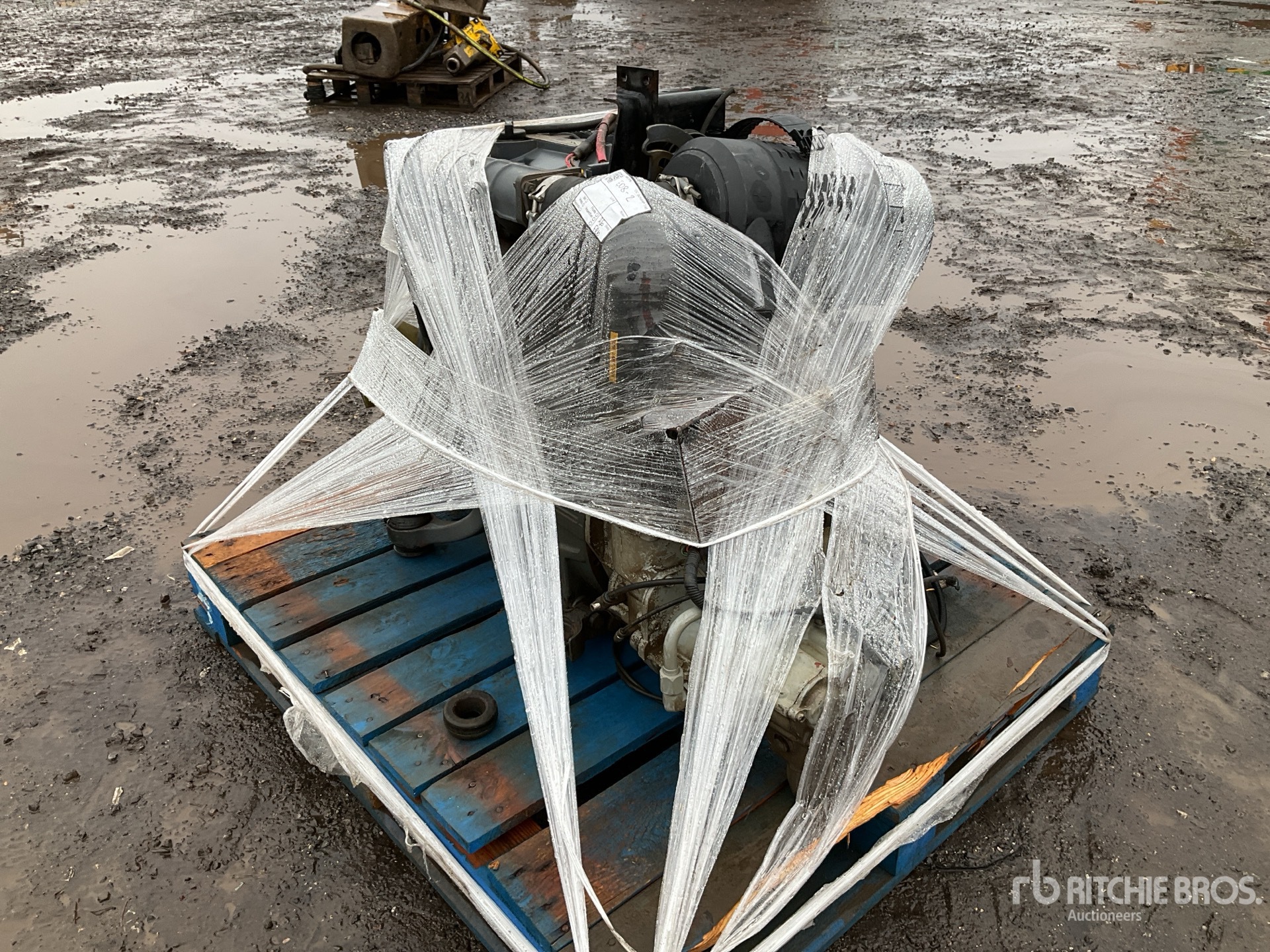 General Appearance with Bild, Ecke hinten links