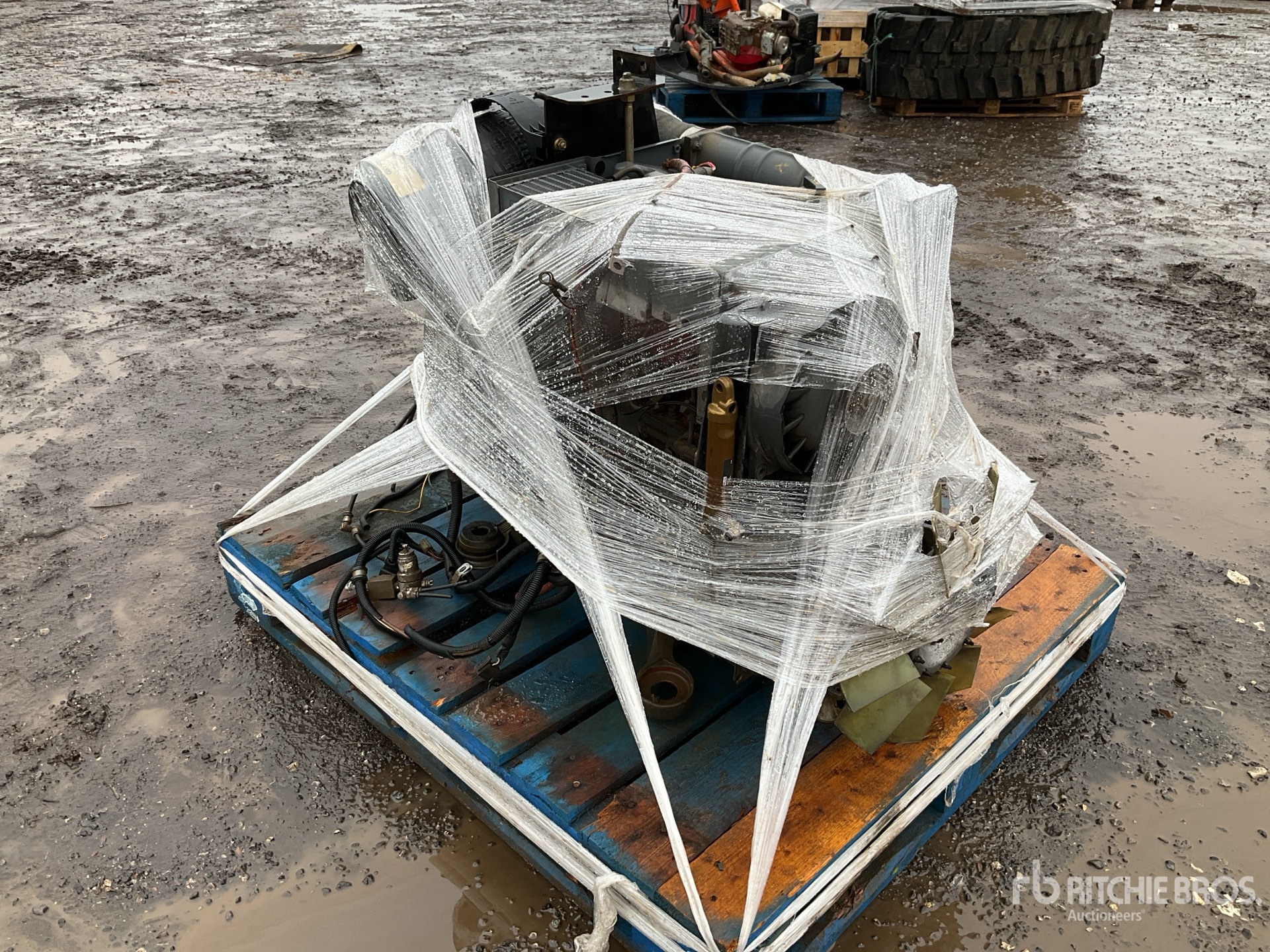 General Appearance with Bild, Ecke vorne rechts