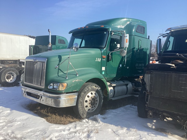 2005 International 9400i 6x4 T/A Sleeper Truck Tractor