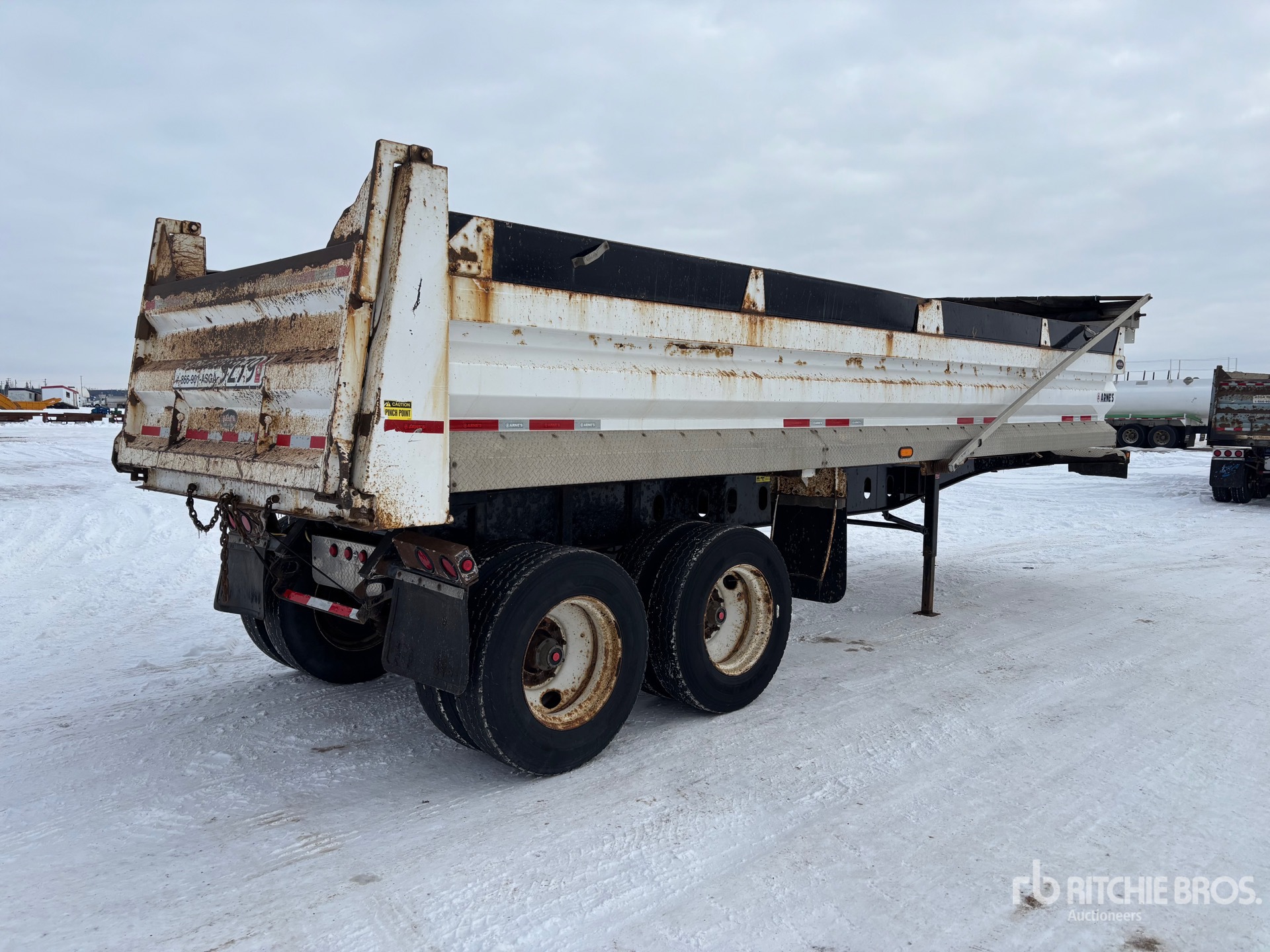 General Appearance with Imagen: esquina trasera derecha