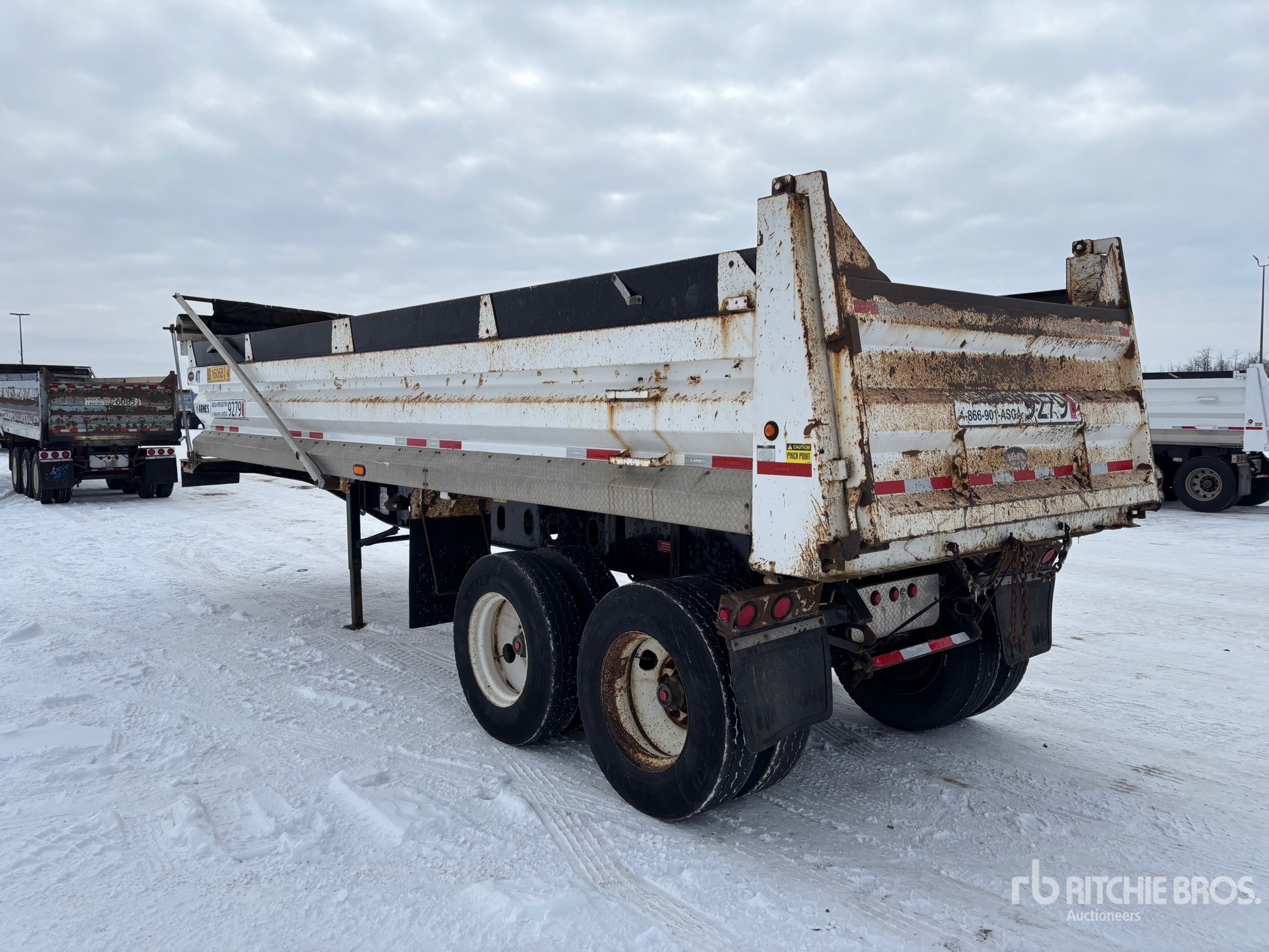 General Appearance with Imagen: esquina trasera izquierda