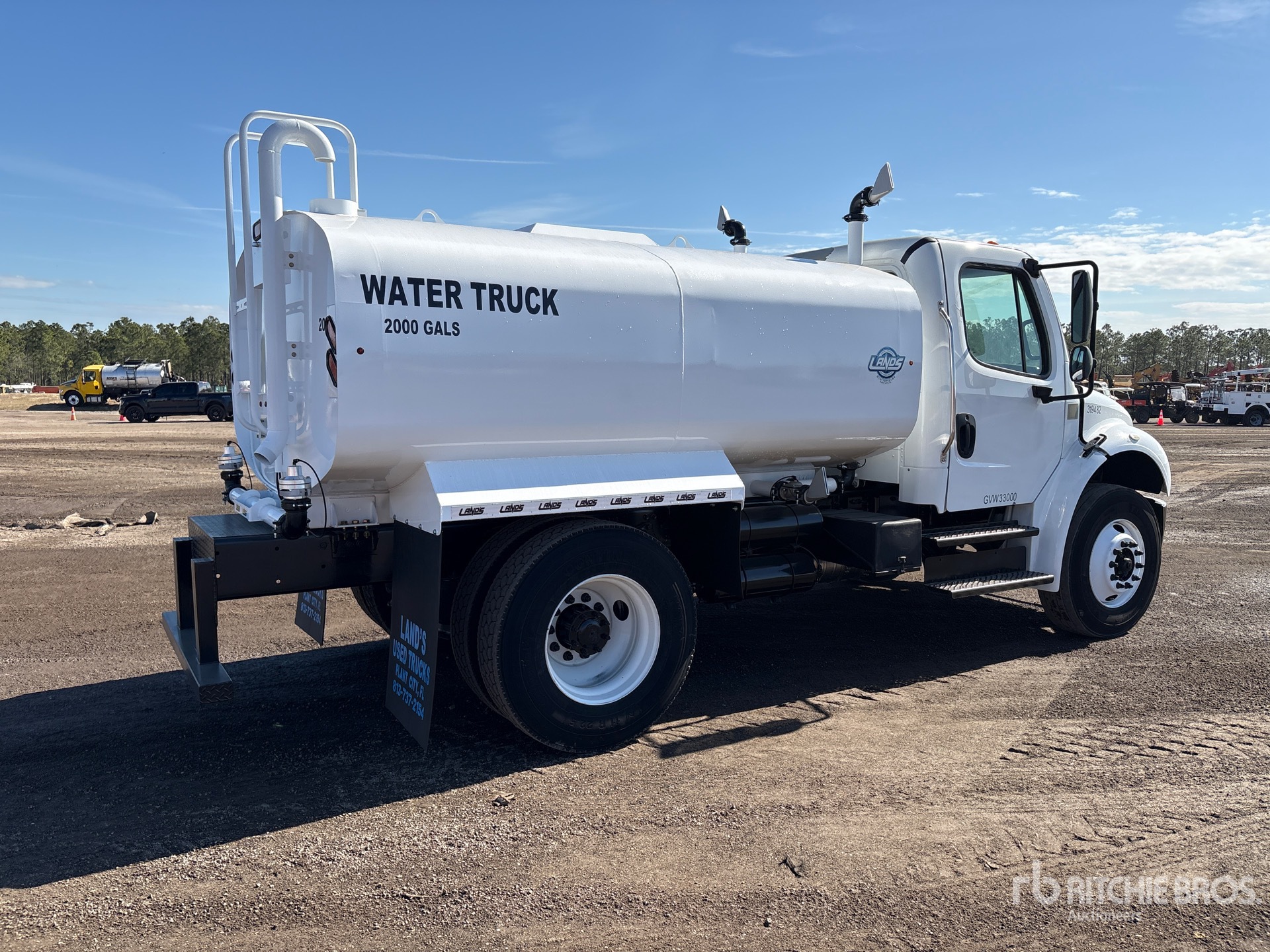 Aspect général with Image, coin arrière droit