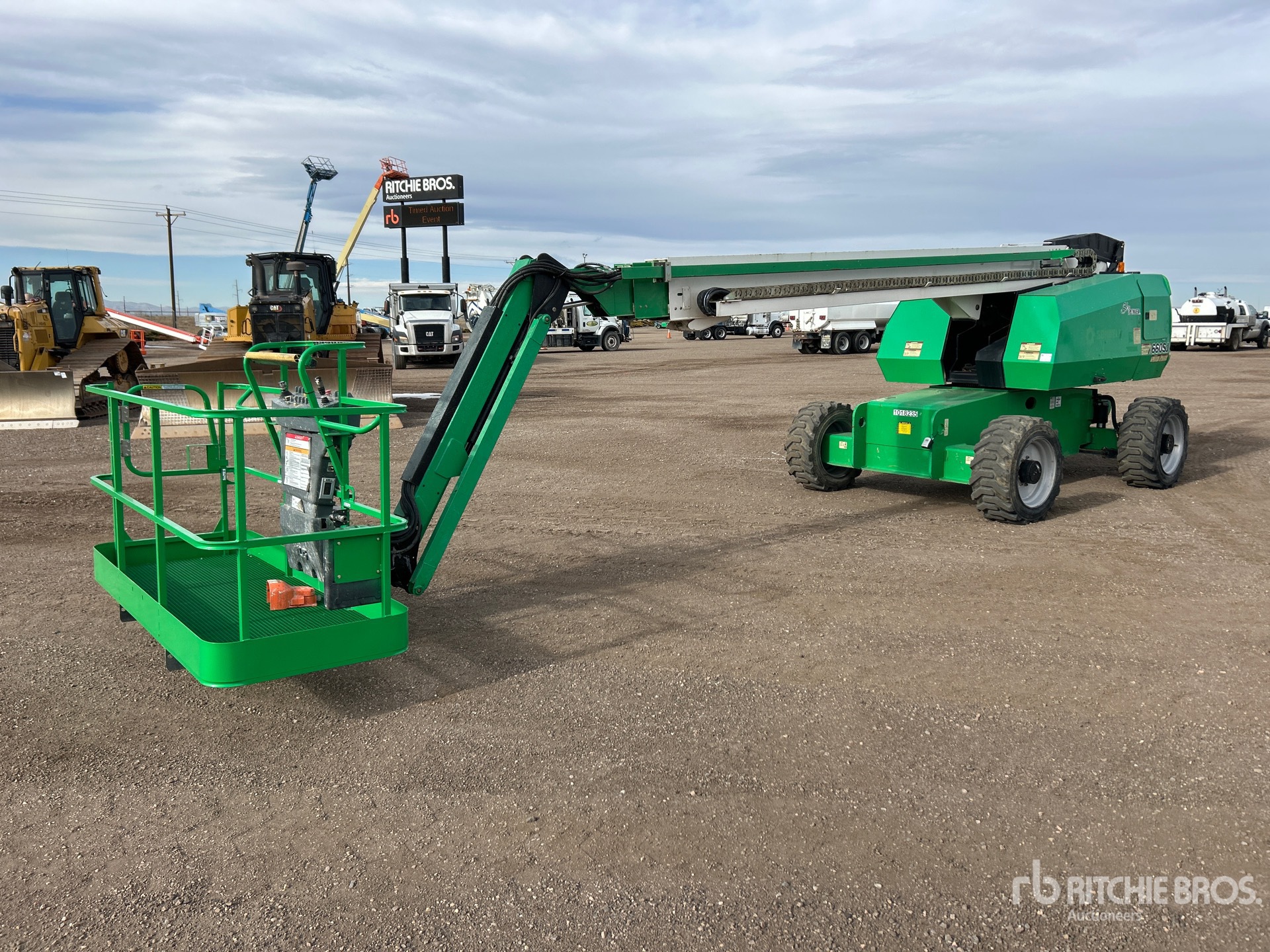 General Appearance with Picture, Left Front Corner