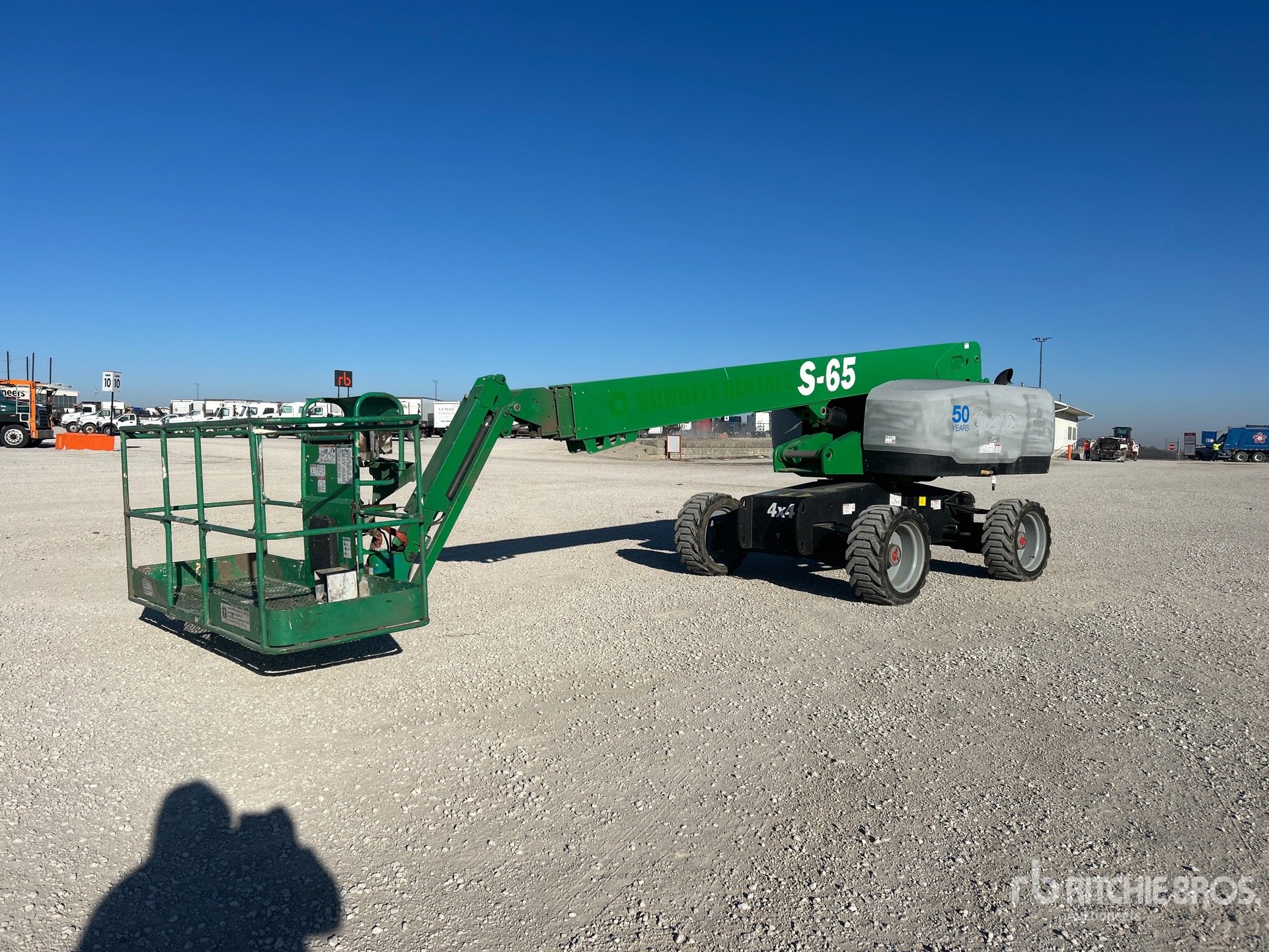 General Appearance with Picture, Left Front Corner