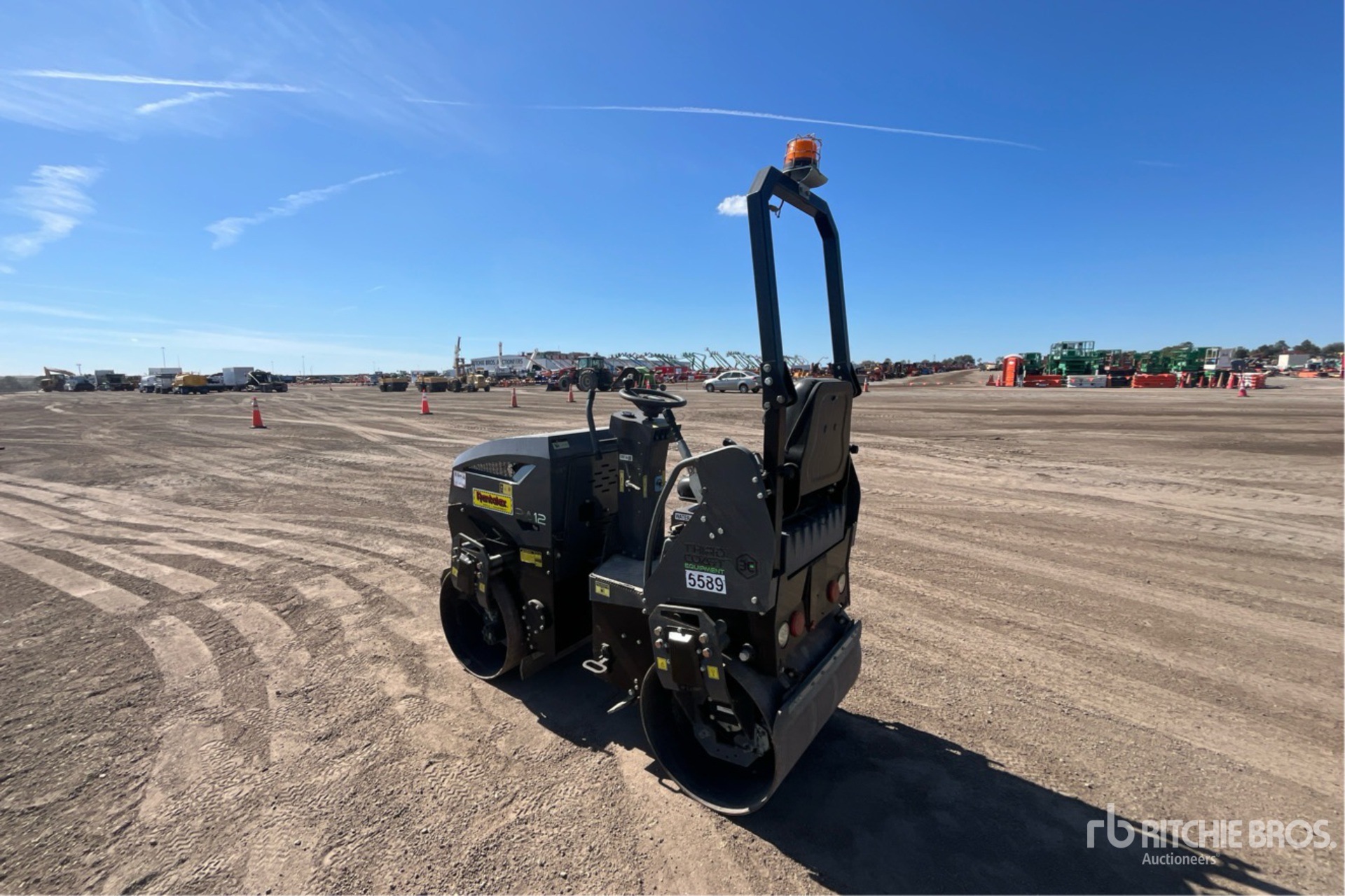 Aspect général with Image, coin arrière gauche
