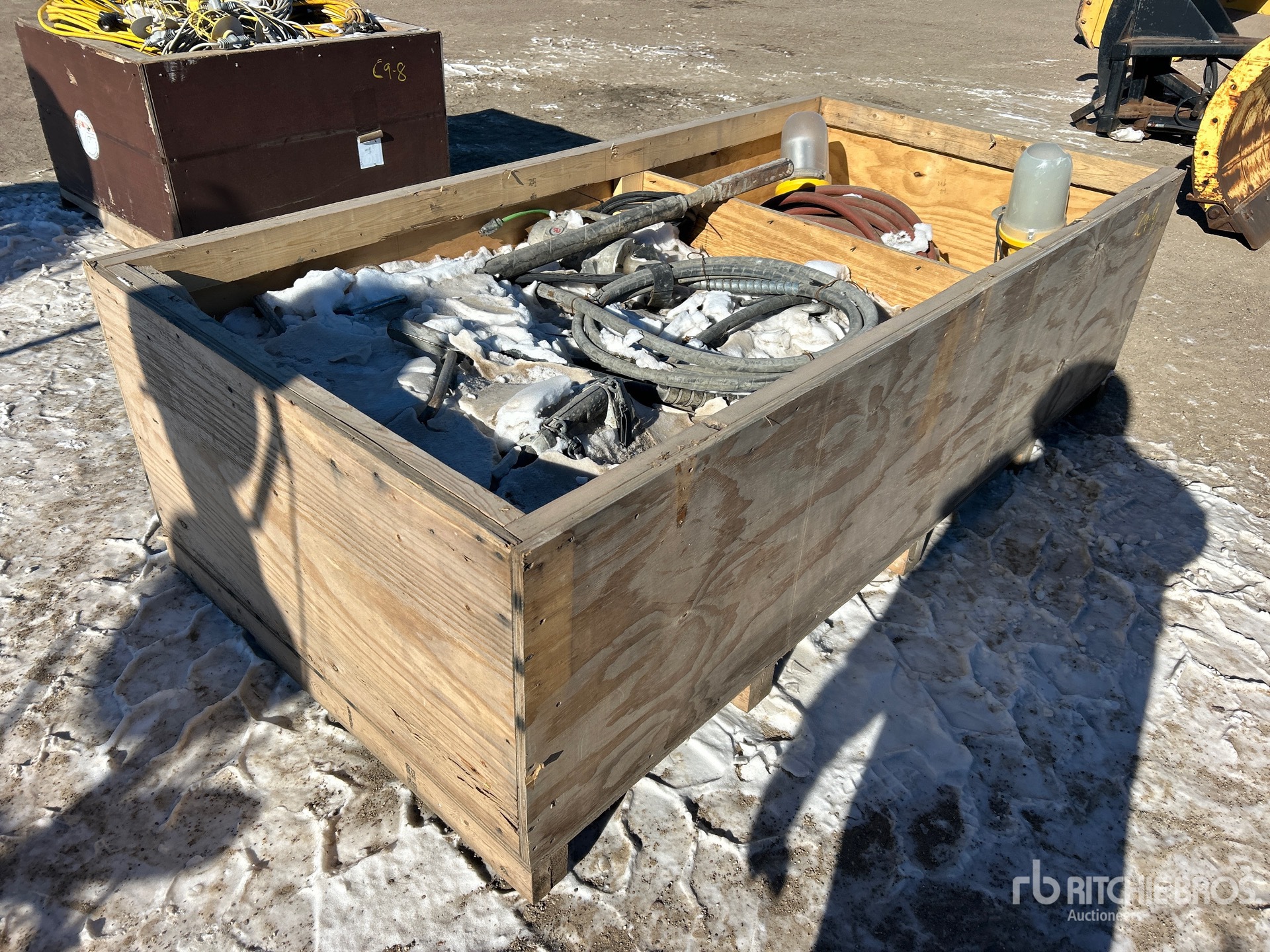 General Appearance with Image, coin avant droit