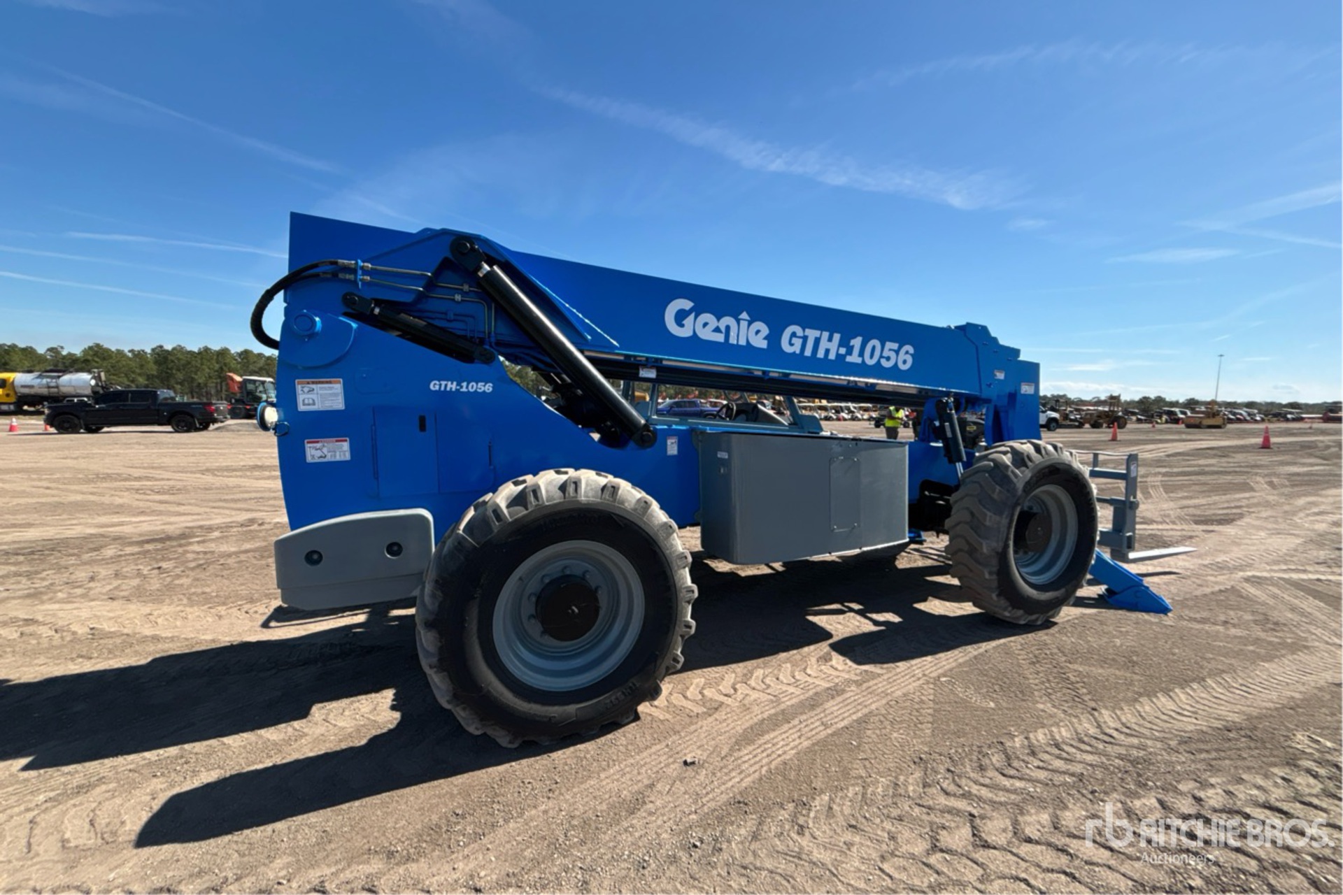 General Appearance with Imagen: esquina trasera derecha