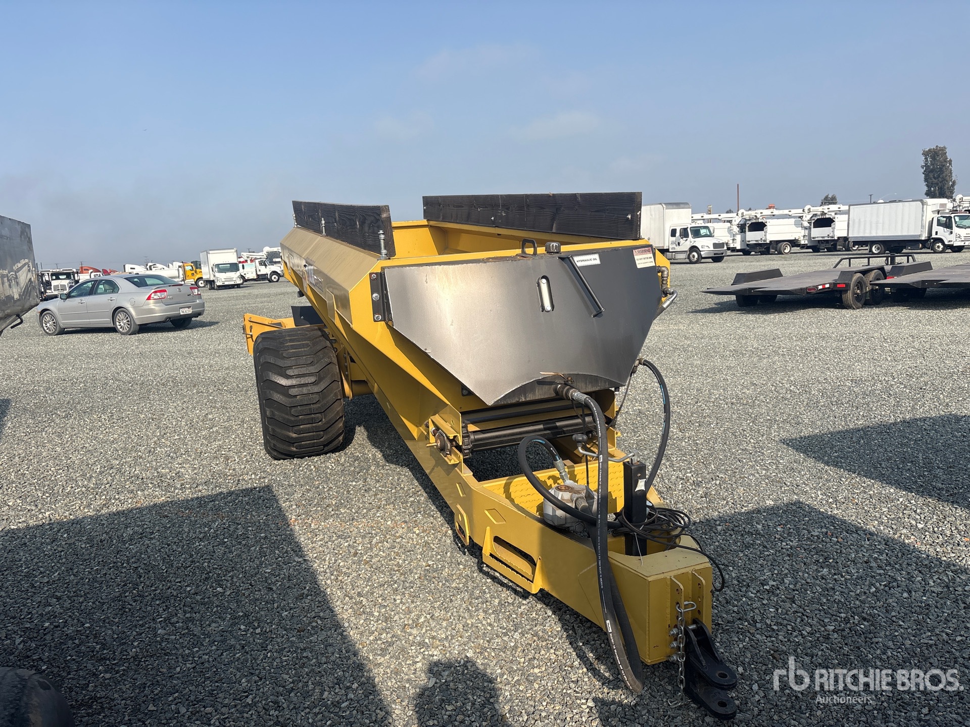 General Appearance with Foto, angolo anteriore destro