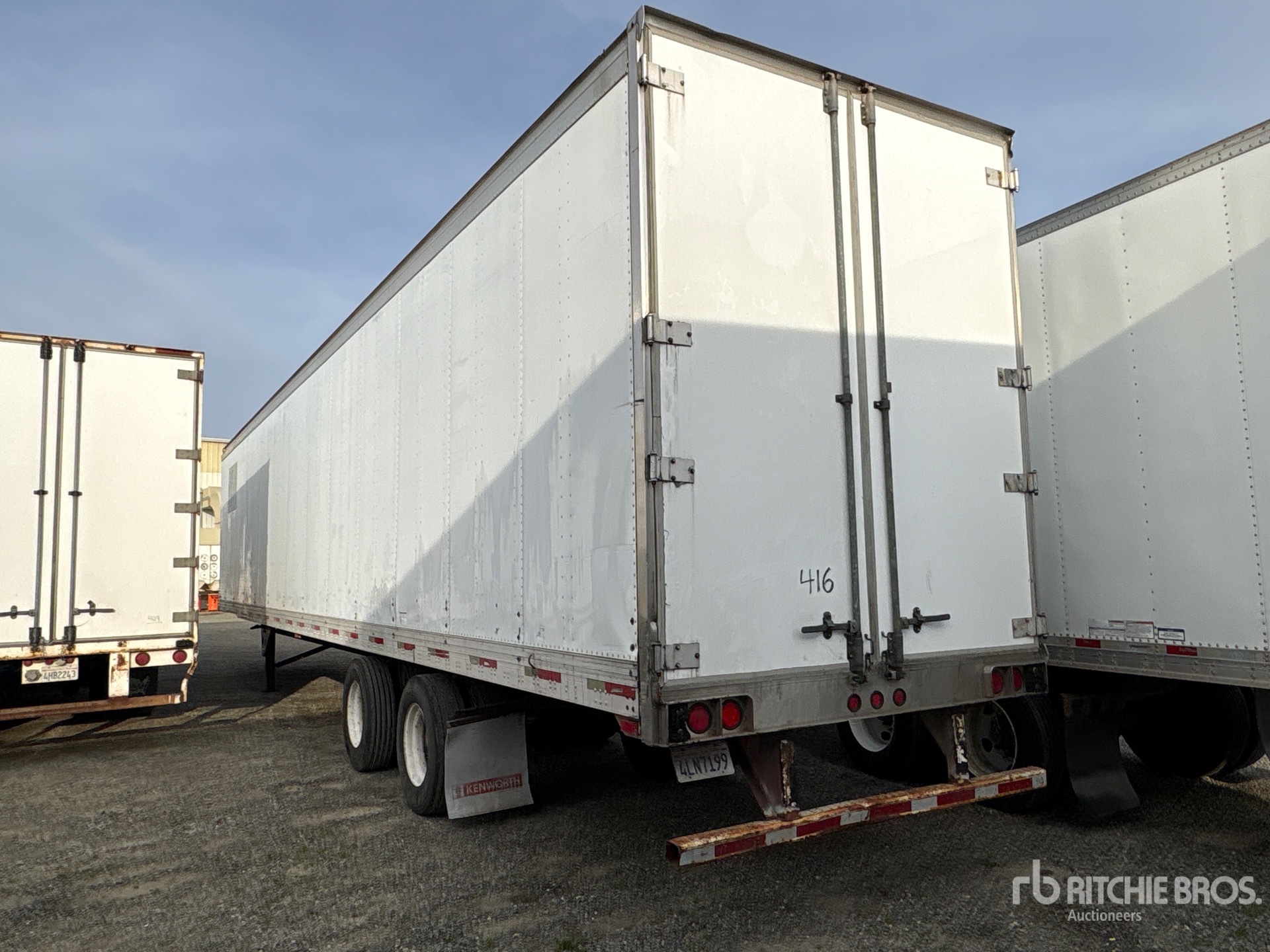 General Appearance with Imagen: esquina trasera izquierda