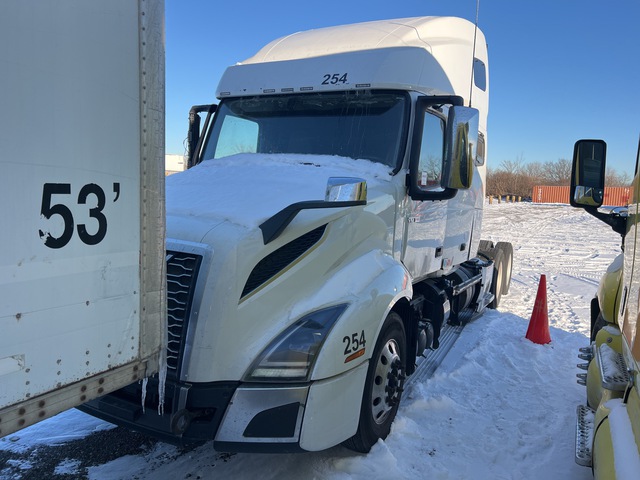 2020 Volvo VNL760 6x4 T/A Sleeper Truck Tractor