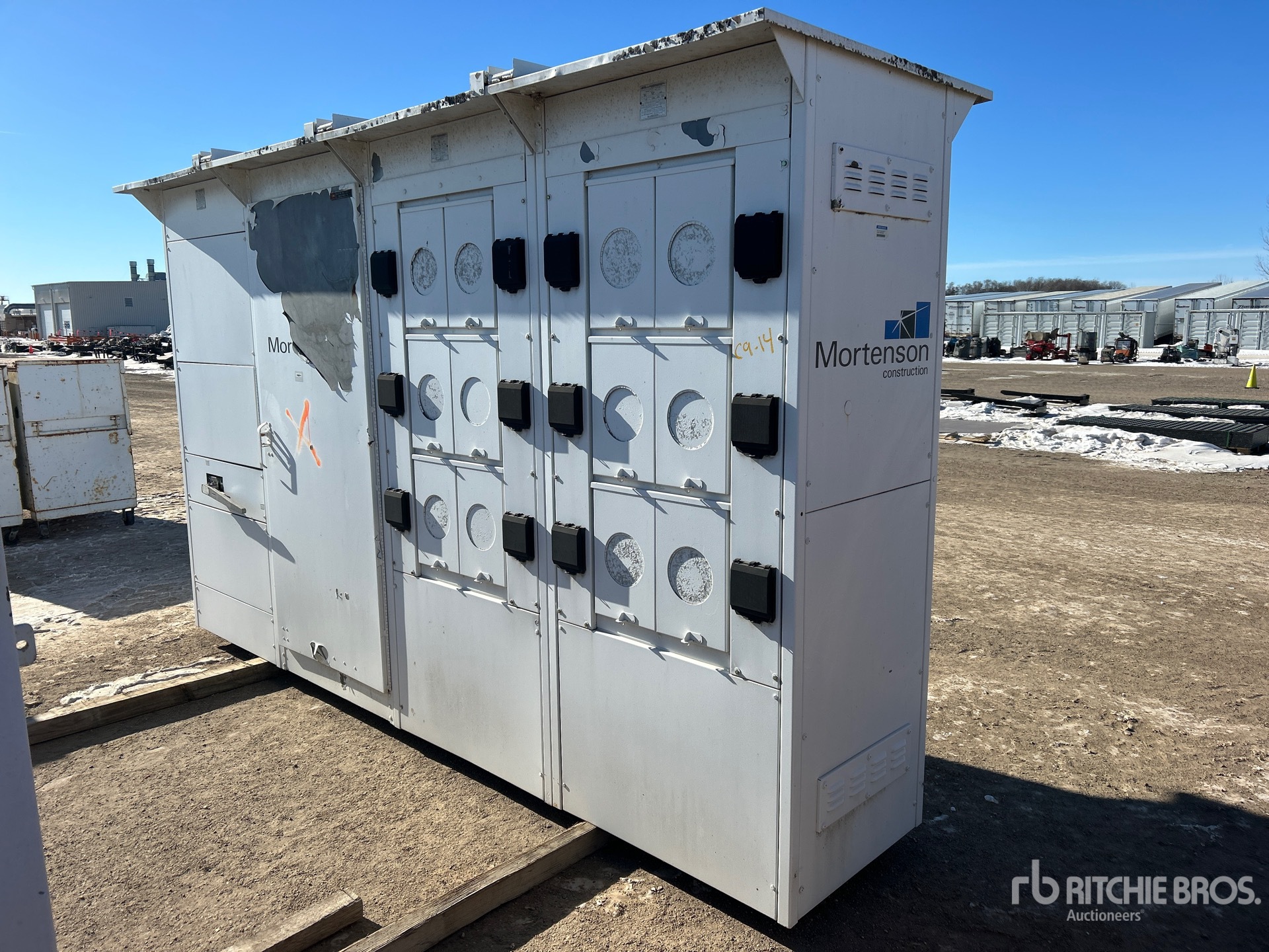 General Appearance with Image, coin avant gauche