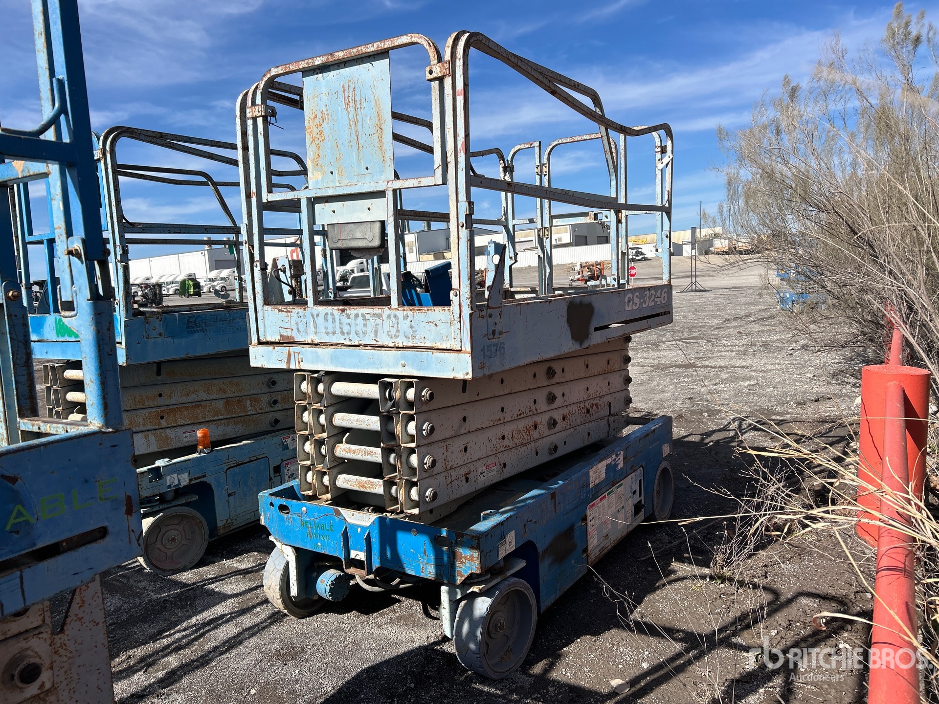 General Appearance with Picture, Left Front Corner