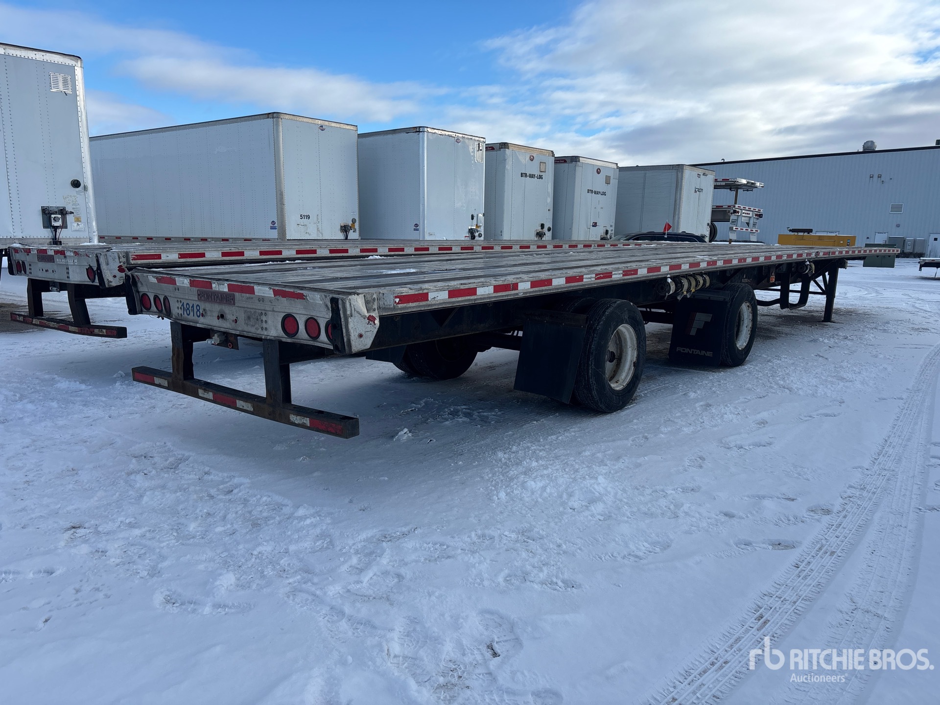 General Appearance with Imagen: esquina trasera derecha