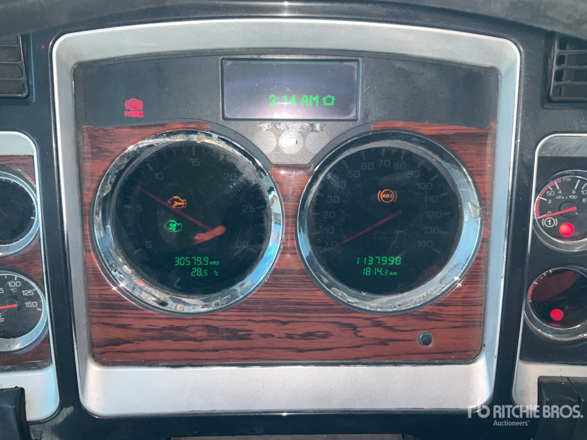 General Appearance with Hour Meter / Odometer