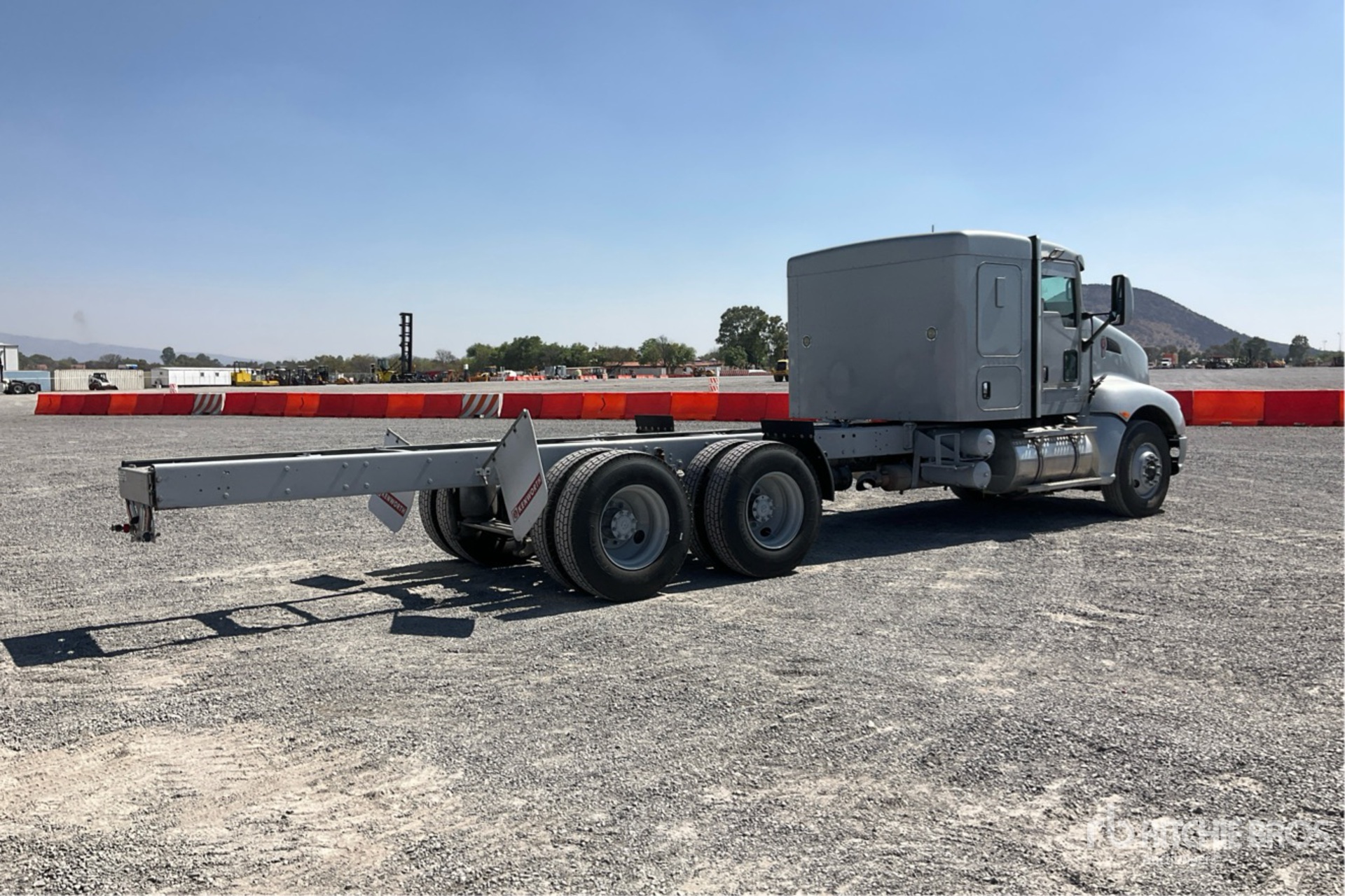 General Appearance with Image, coin arrière droit