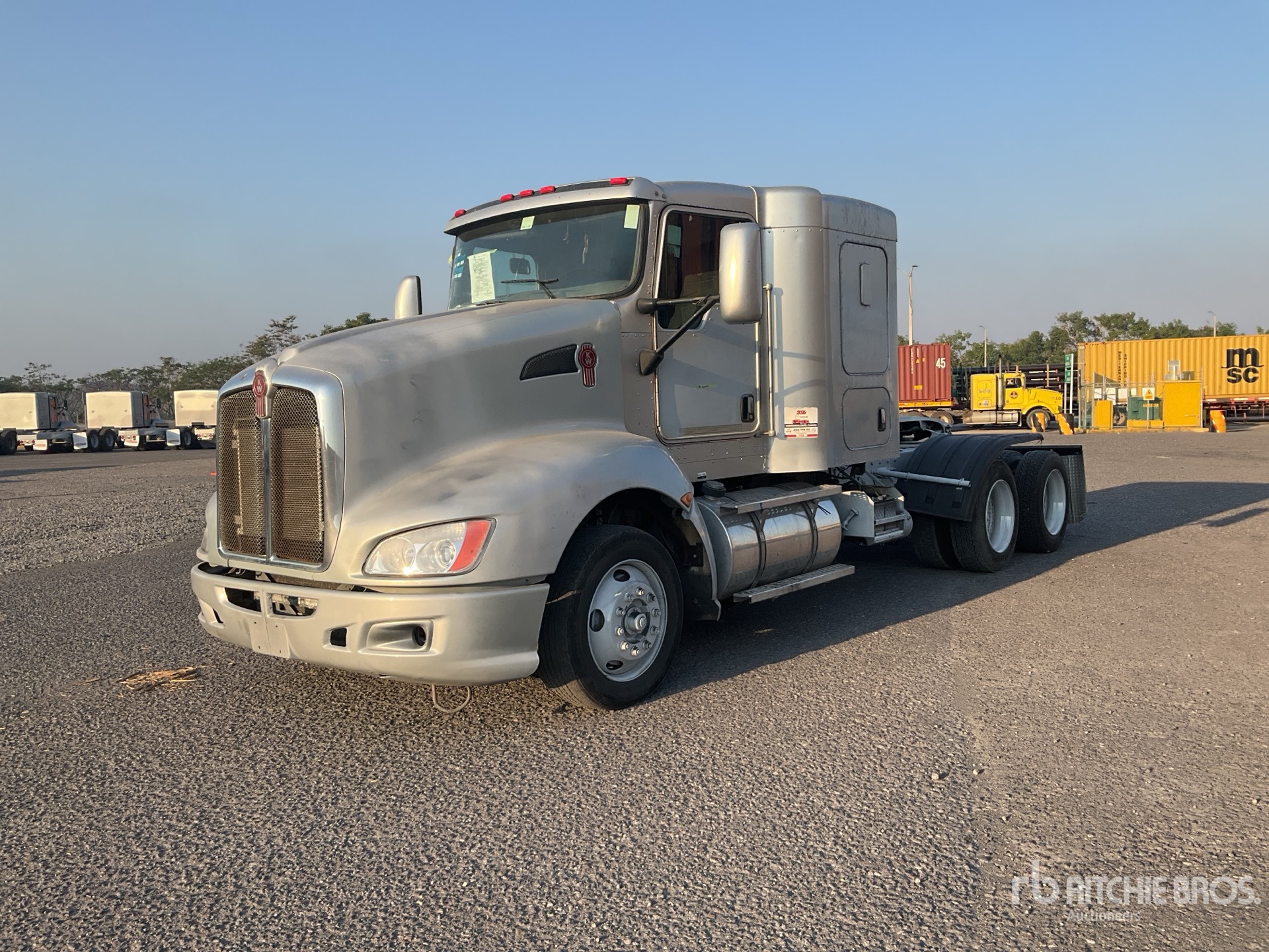 General Appearance with Imagen: esquina delantera izquierda