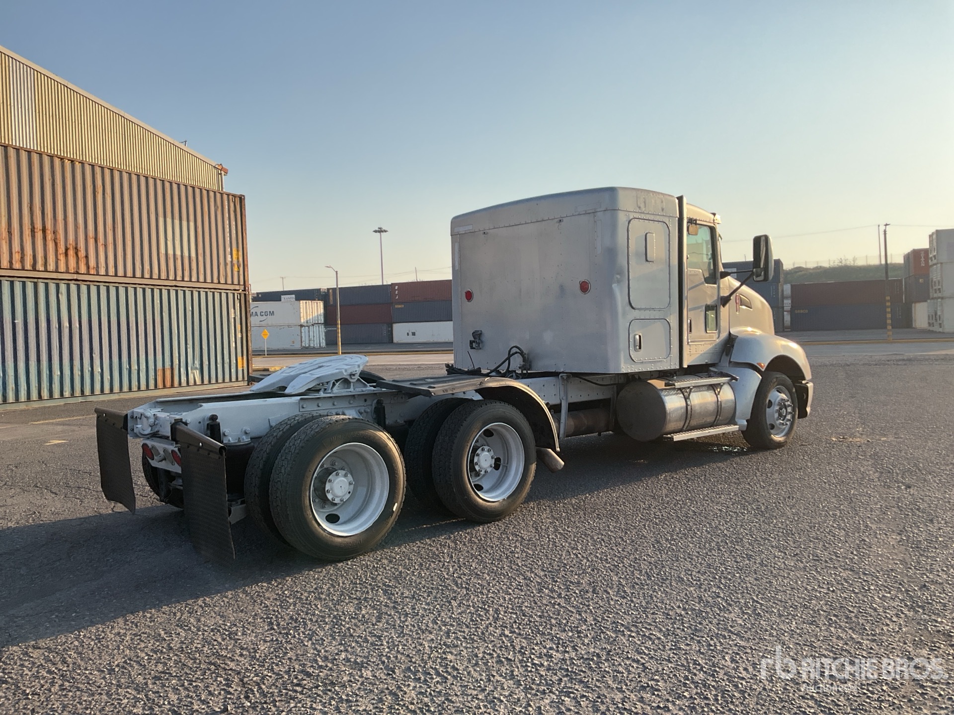 General Appearance with Imagen: esquina trasera derecha