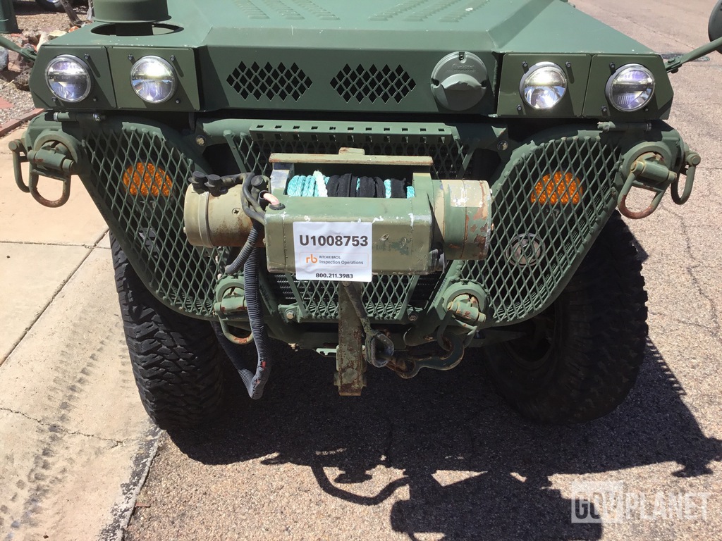 General Appearance with Exterior Lights
