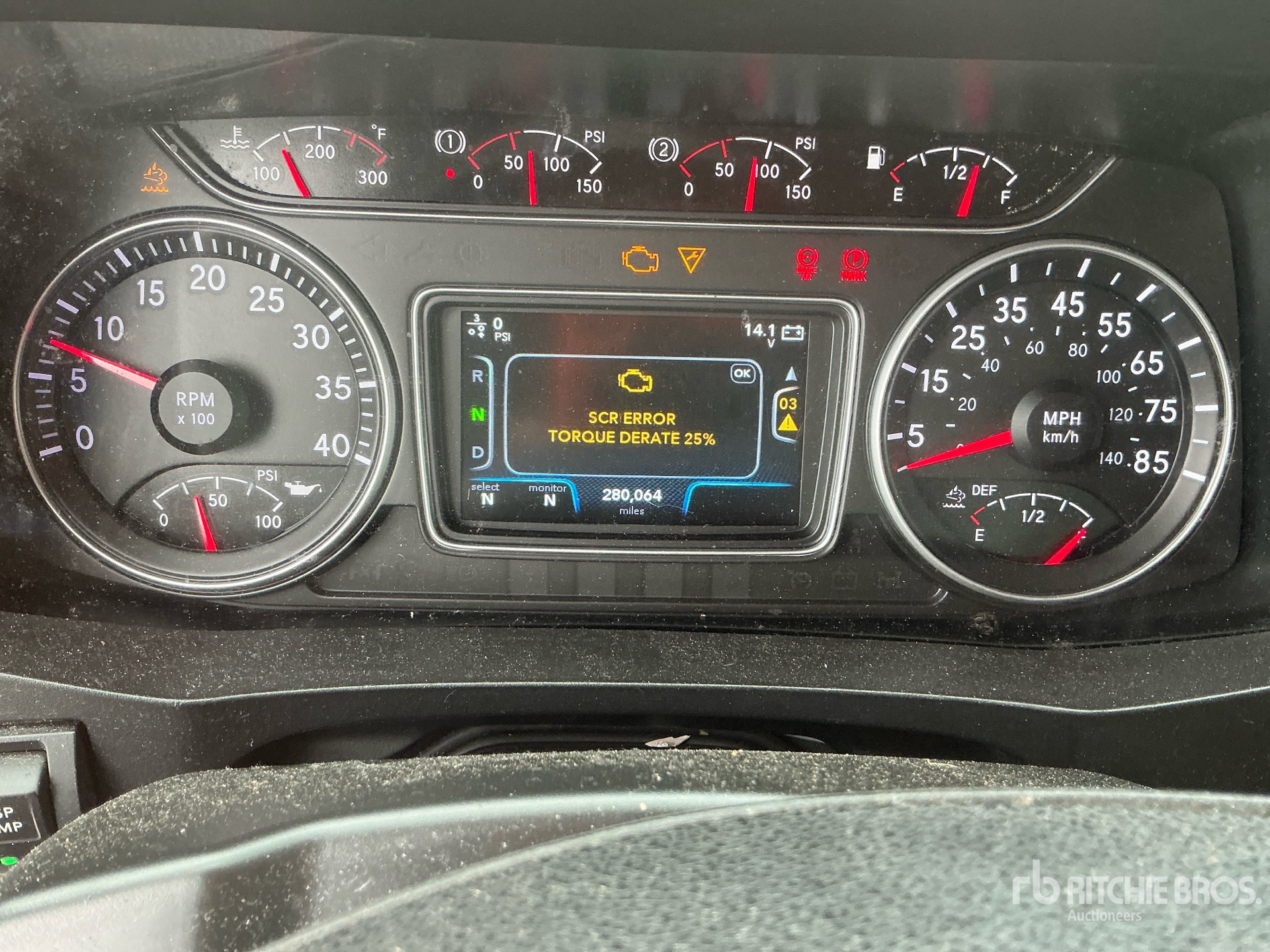 Aspect général with Compteur horaire / compteur kilométrique