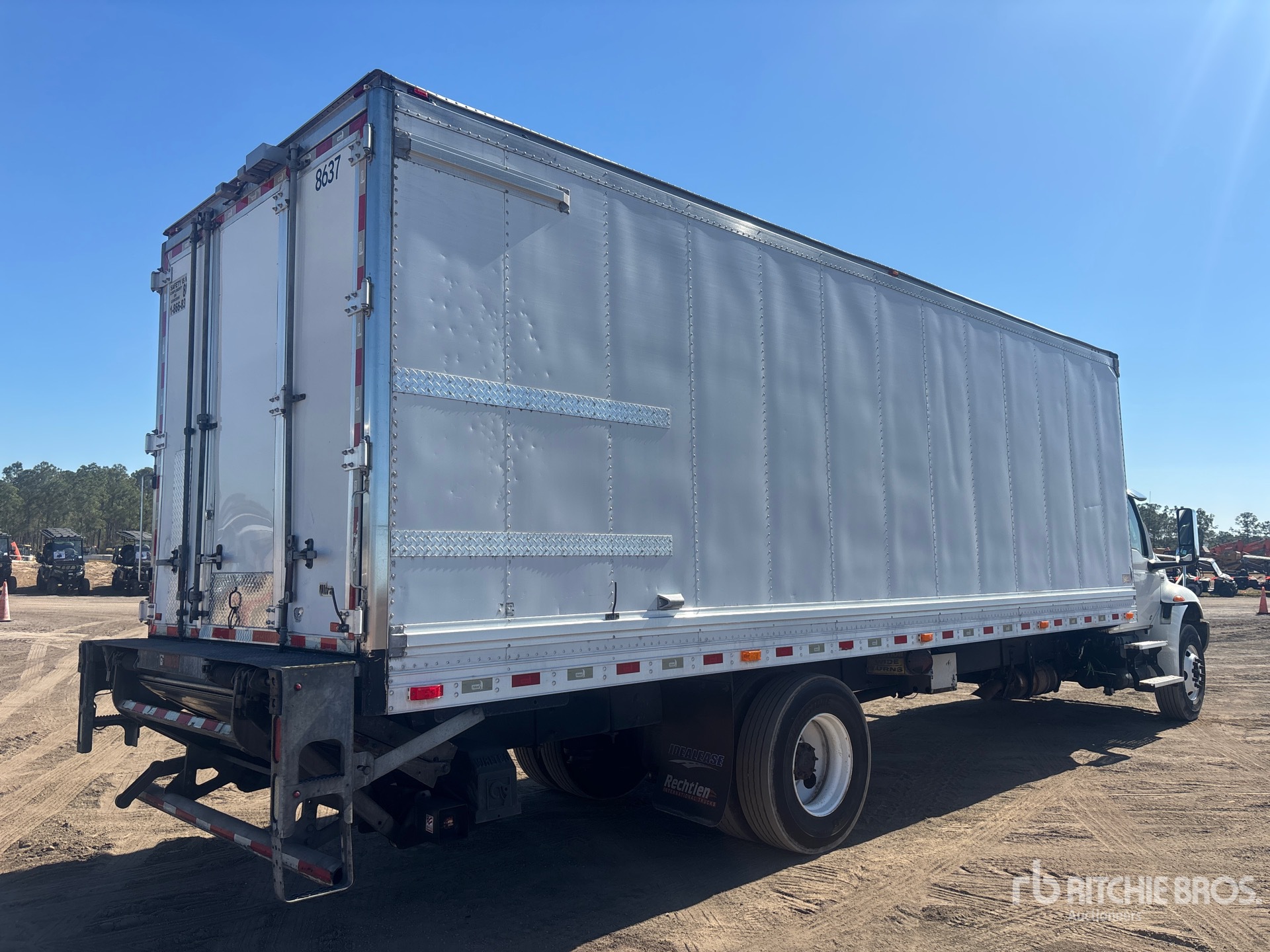 General Appearance with Zdjęcie, prawy dolny róg