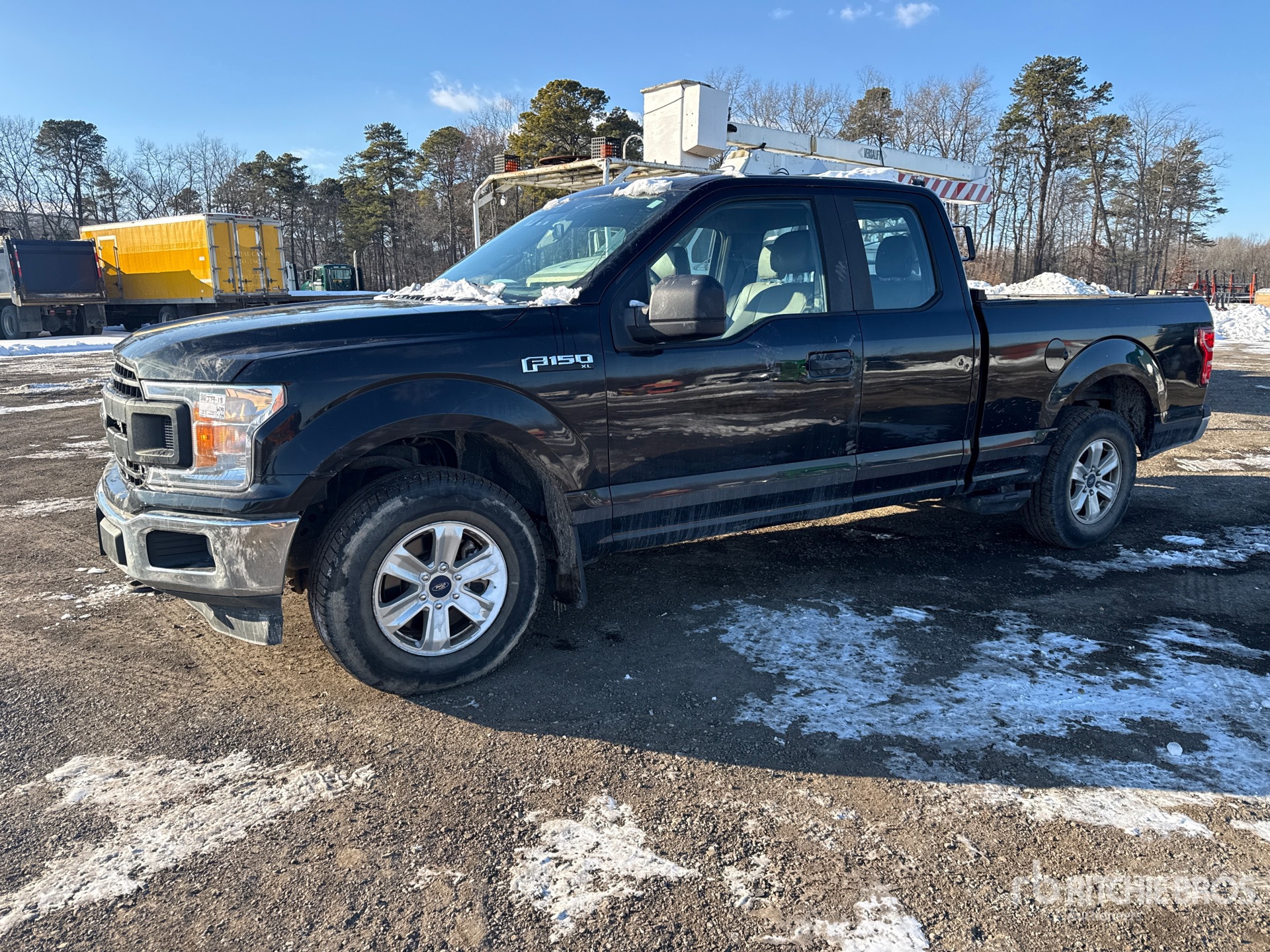 General Appearance with Image, coin avant gauche