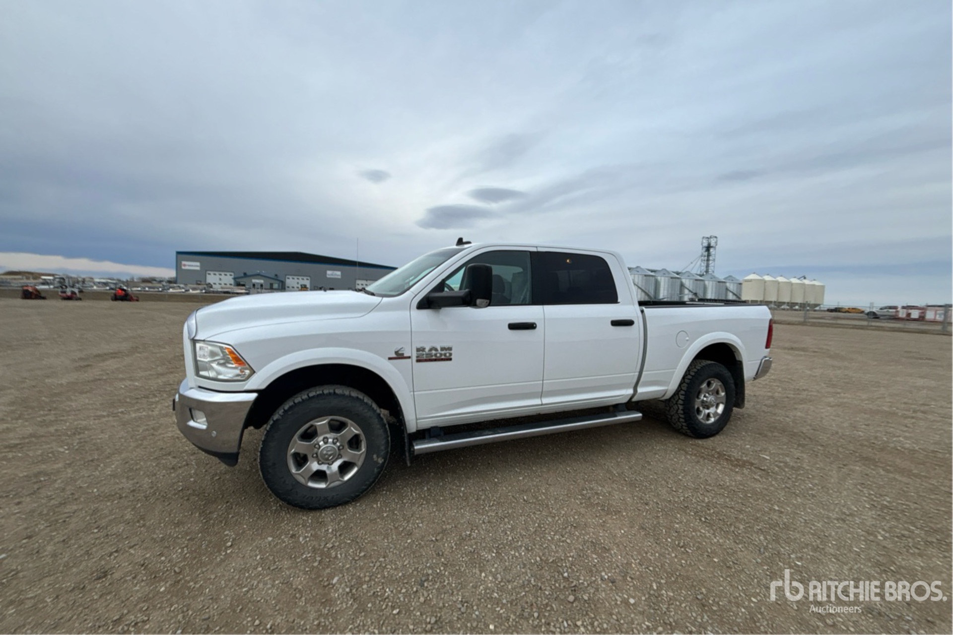 Aspect général with Image, coin avant gauche