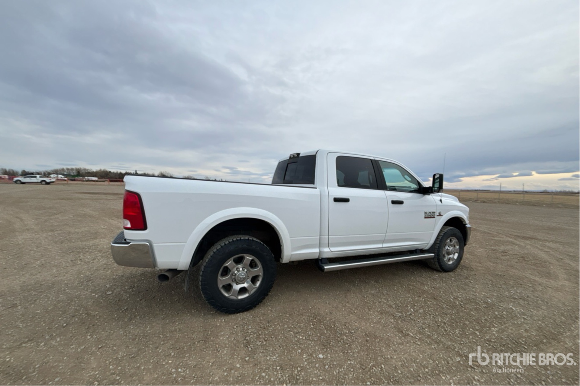 Aspect général with Image, coin arrière droit