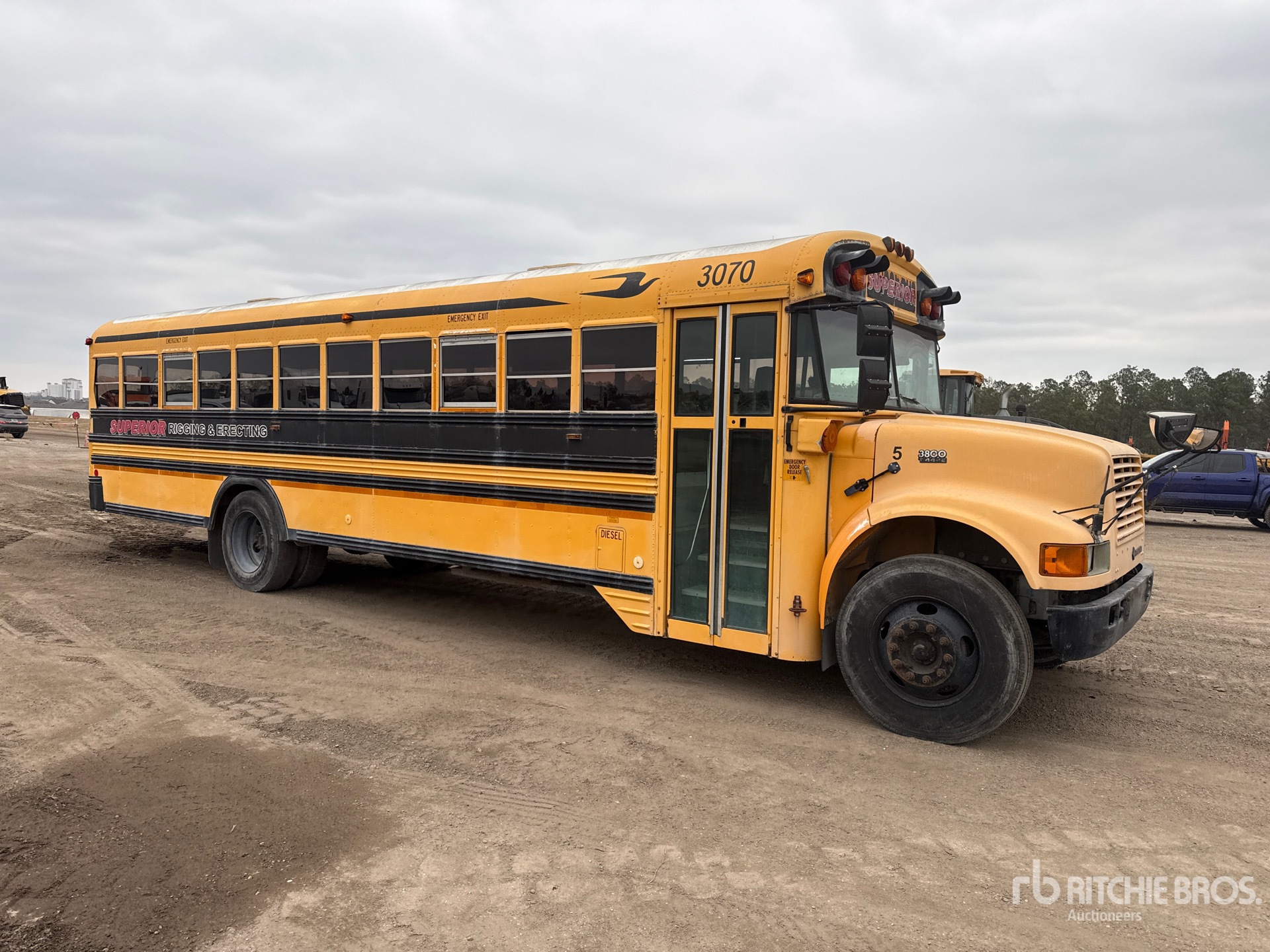 General Appearance with Bild, Ecke vorne rechts