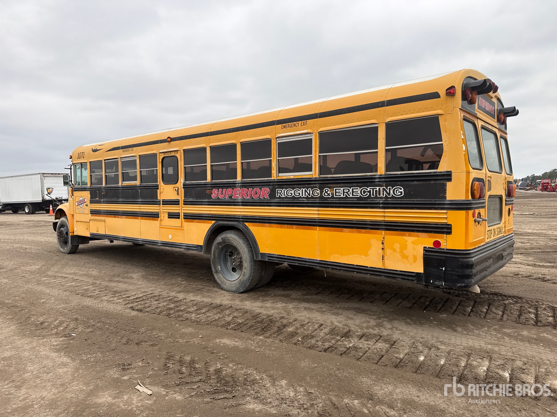 General Appearance with Bild, Ecke hinten links