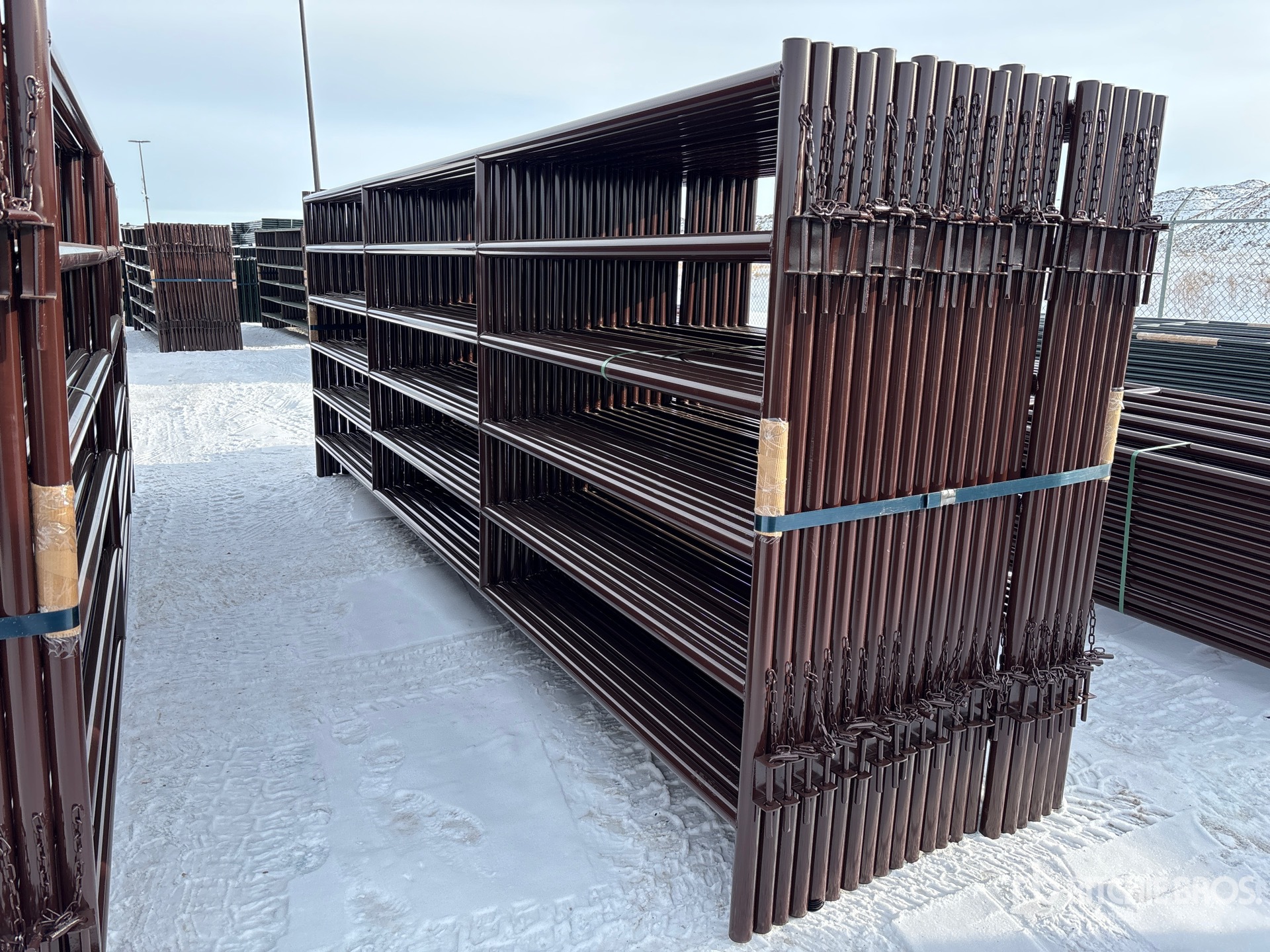 General Appearance with Bild, Ecke vorne links