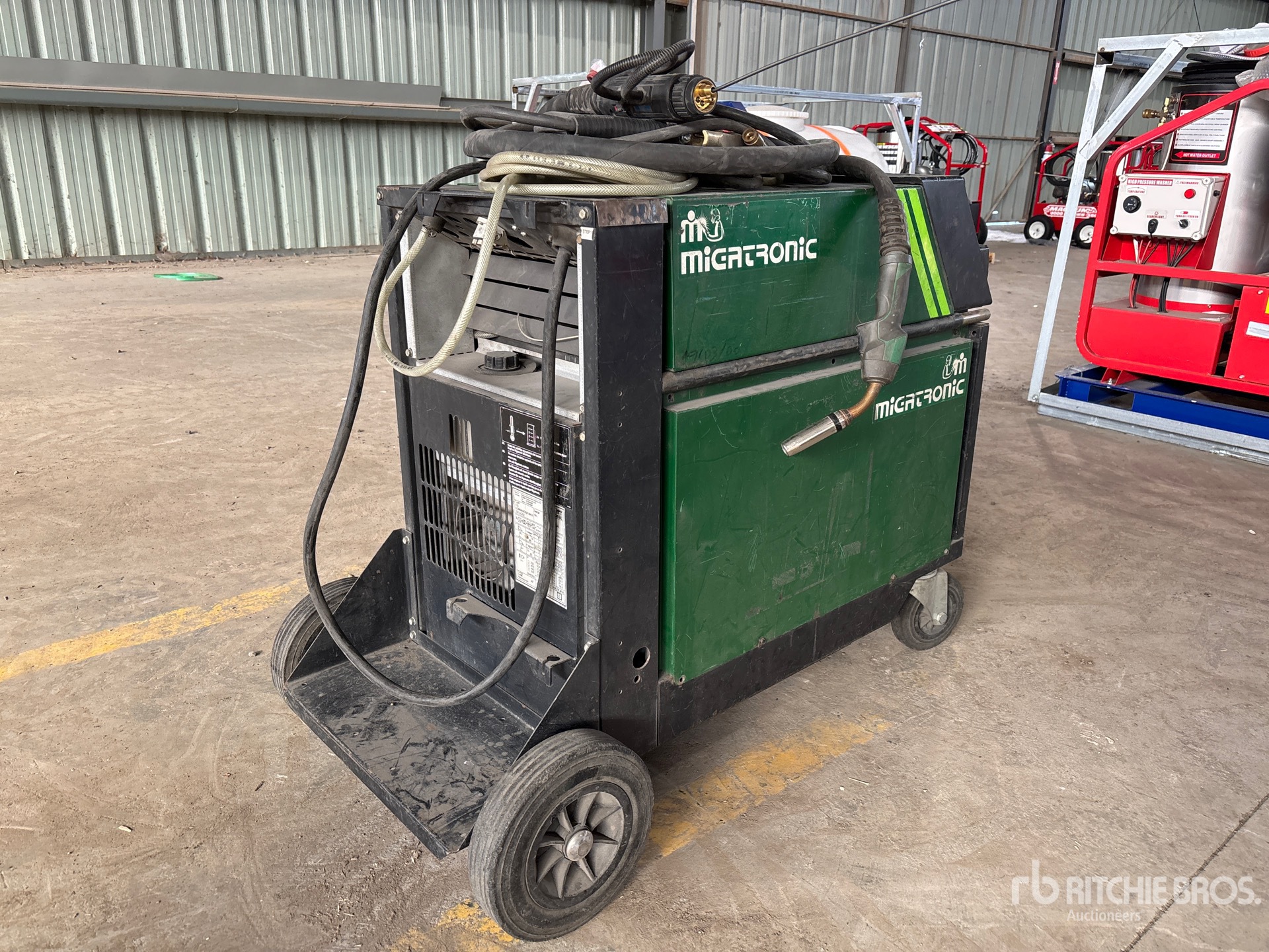 General Appearance with Bild, Ecke hinten rechts