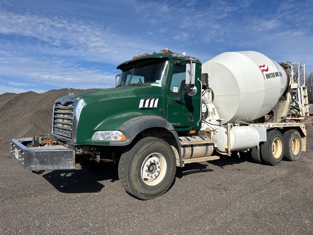 2007 Mack CTP713 6x4 Mixer Truck