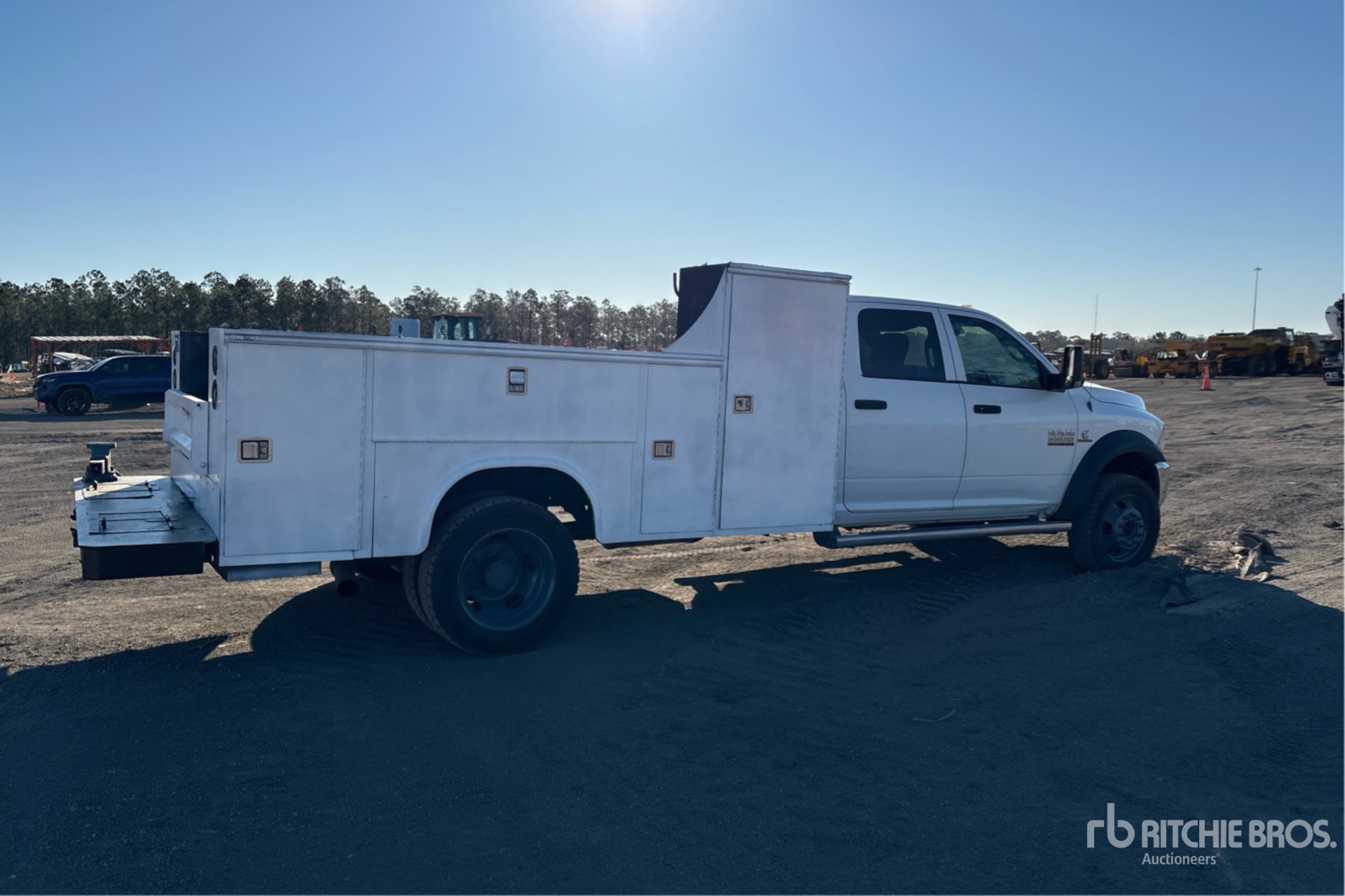 General Appearance with Imagen: esquina trasera derecha