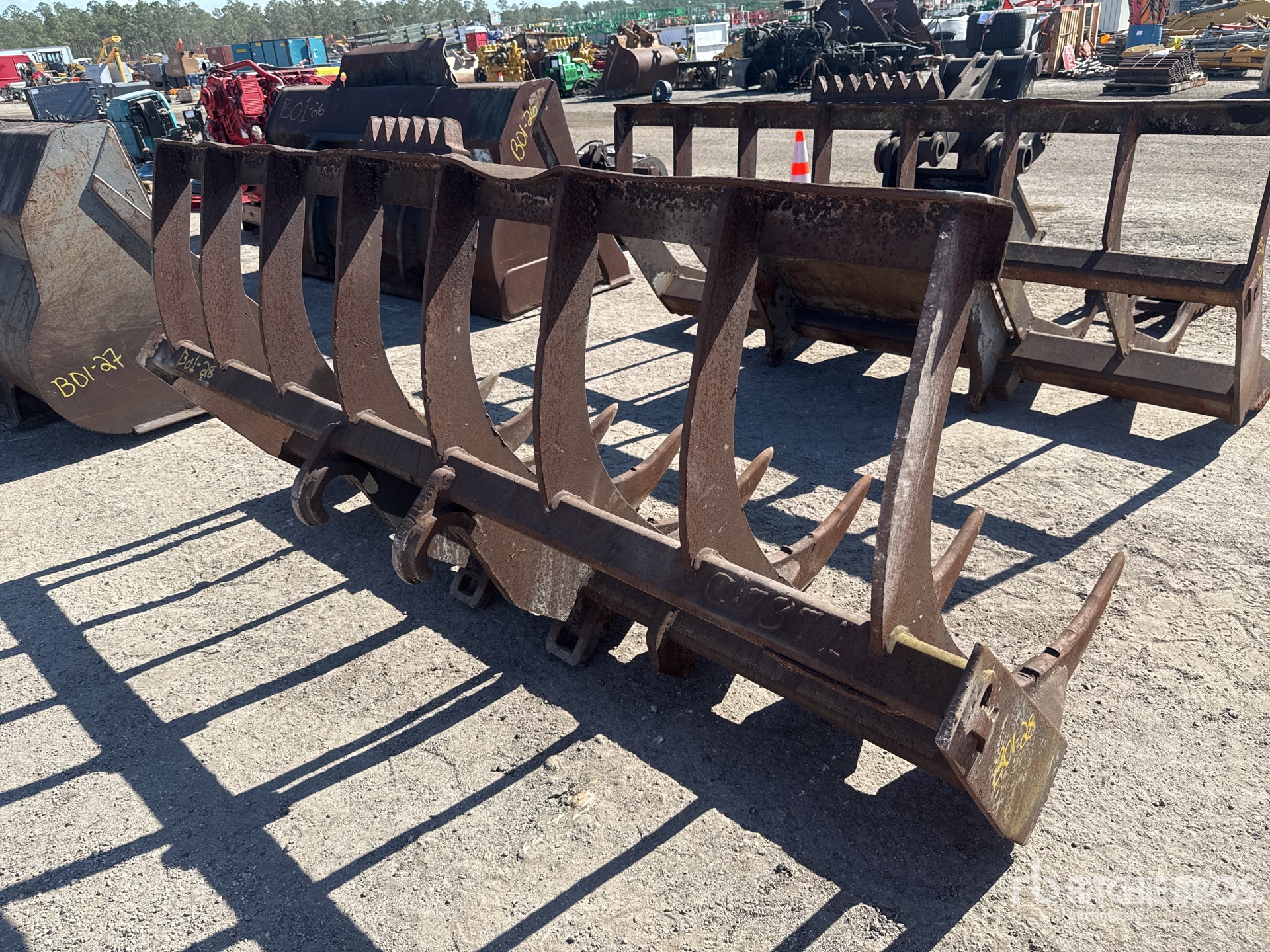 Aspect général with Image, coin arrière droit