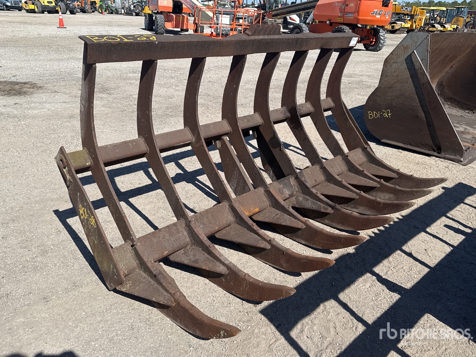 Aspect général with Image, coin avant droit