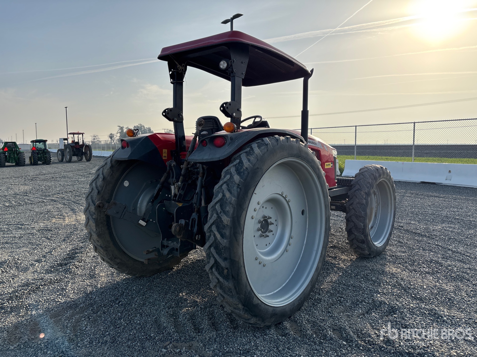 General Appearance with Imagen: esquina trasera derecha